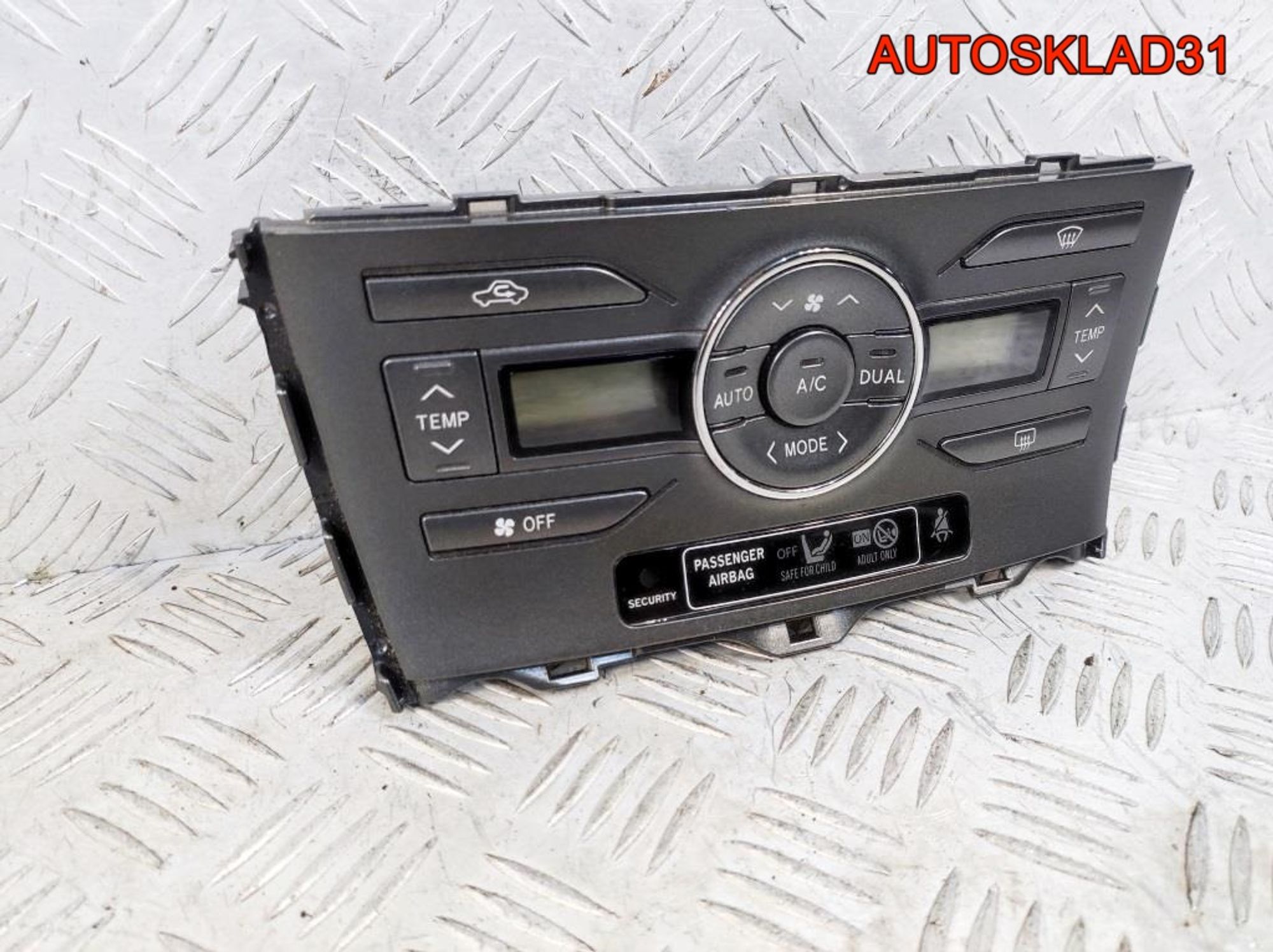 Блок управления климата Toyota Auris 5590012A30, 2500 рублей, Дубовое