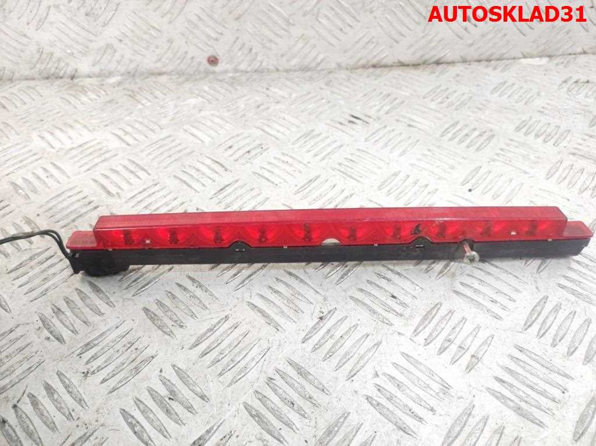 Фонарь задний стоп сигнал Audi A3 8L 8D9945097B, 1000 рублей, Дубовое