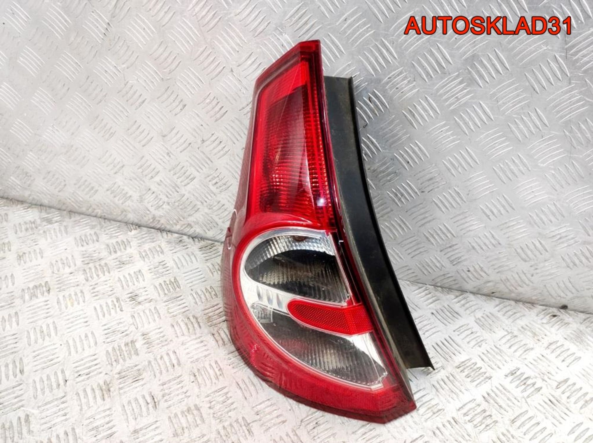 Фонарь задний левый Renault Sandero 1 8200734825, 3500 рублей, Дубовое