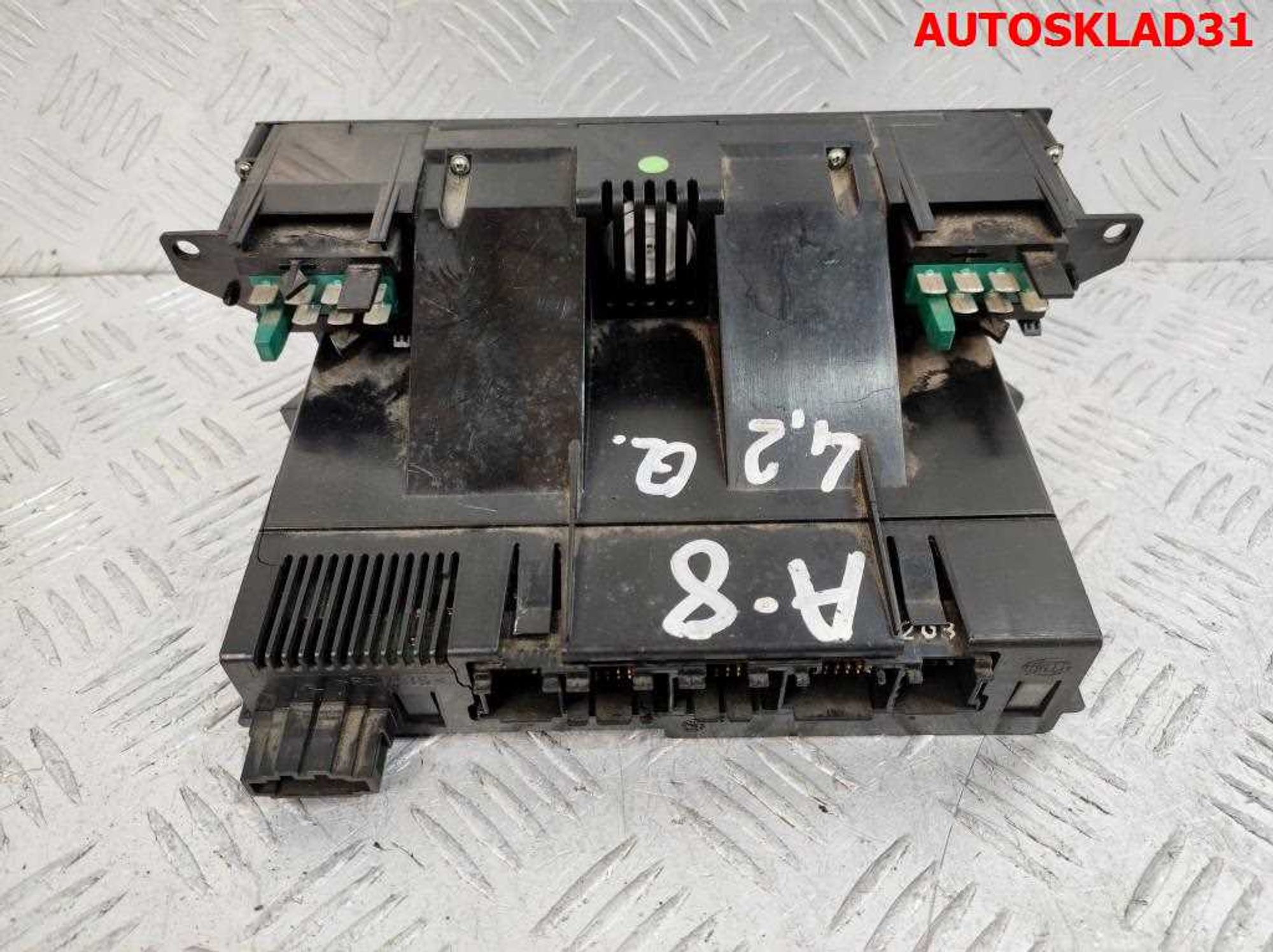 Блок управления климата Audi A8 D2 4D0820043N, 2500 рублей, Дубовое