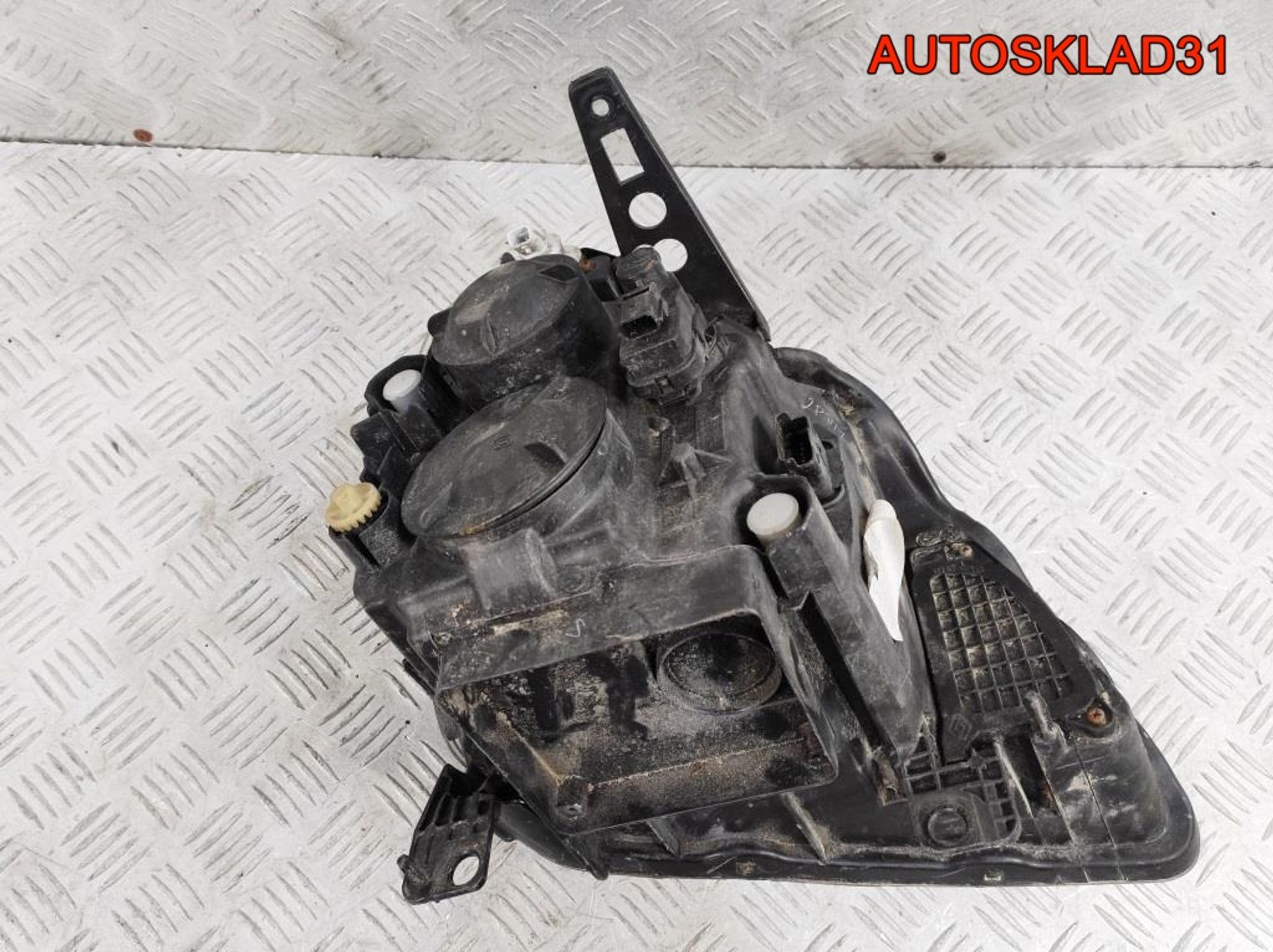 Фара левая Renault Modus 8200613074, 3600 рублей, Дубовое