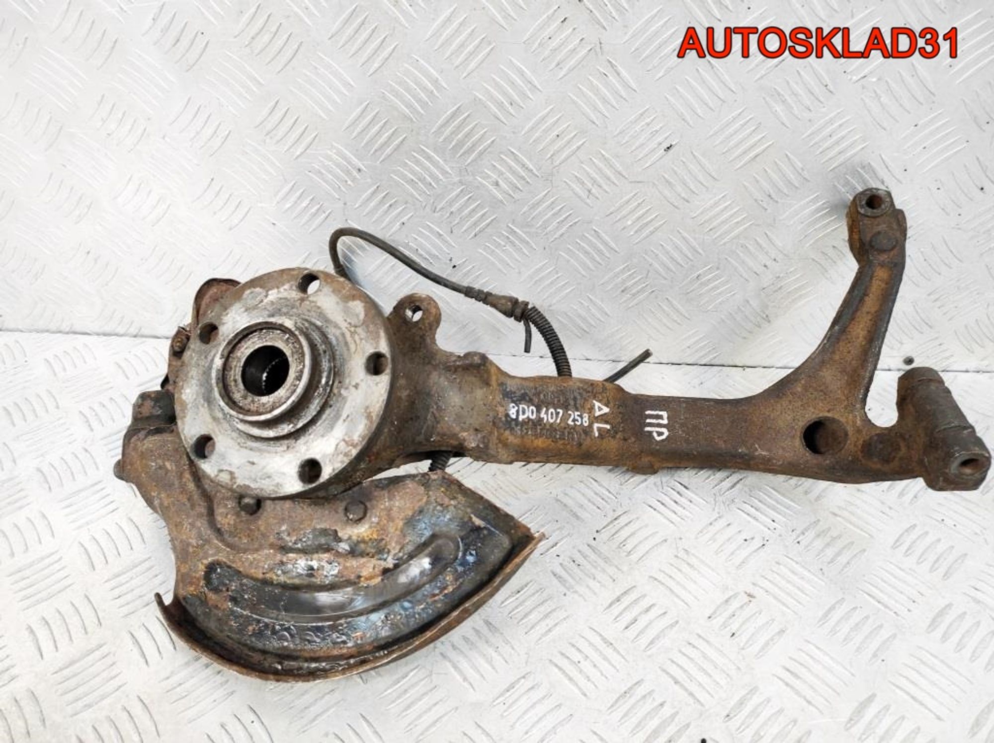 Кулак передний правый VW Passat B5 8D0407258AL, 1200 рублей, Дубовое