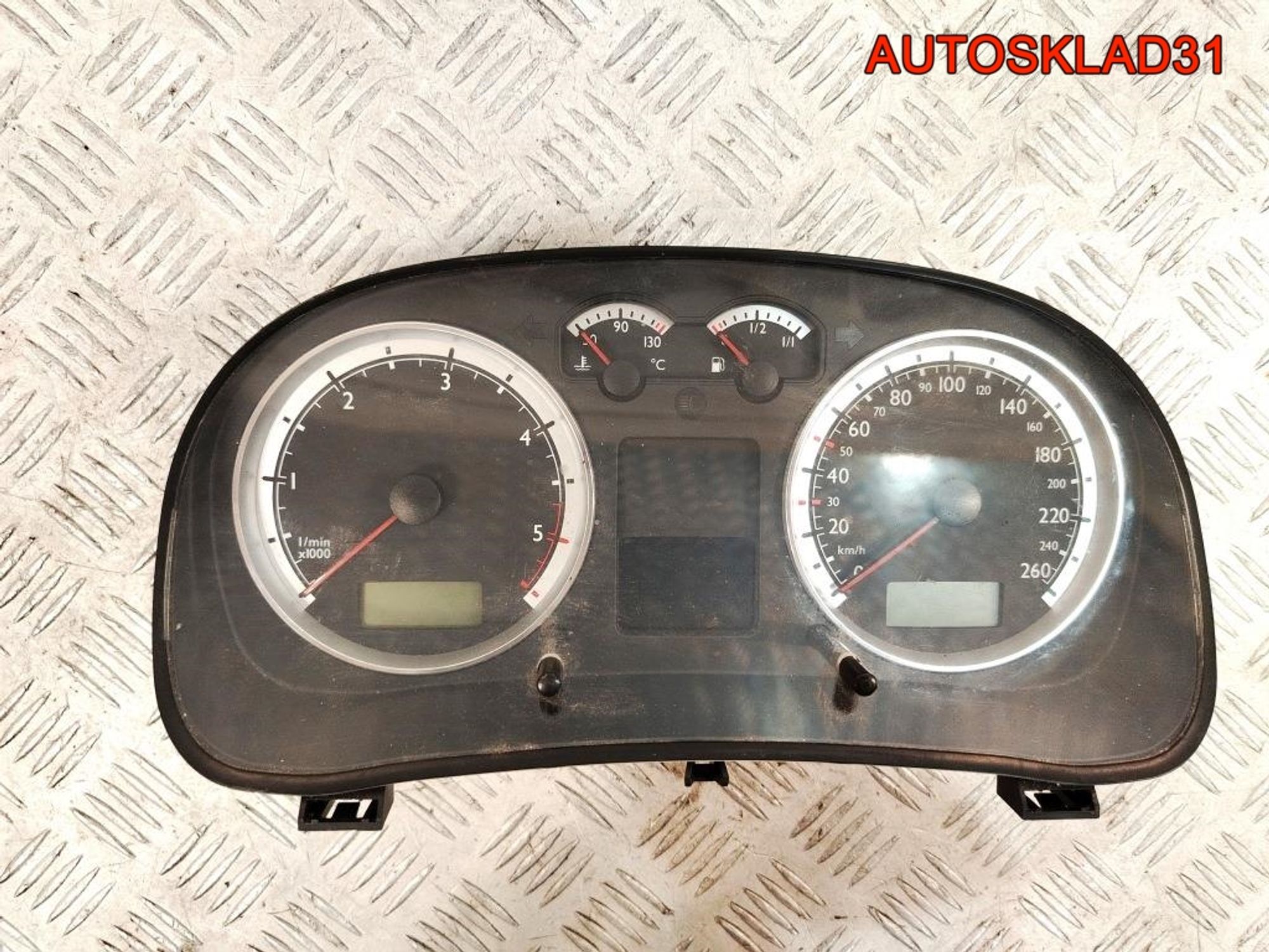 Панель приборов VW Golf 4 1J5920826C Дизель, 15000 рублей, Дубовое