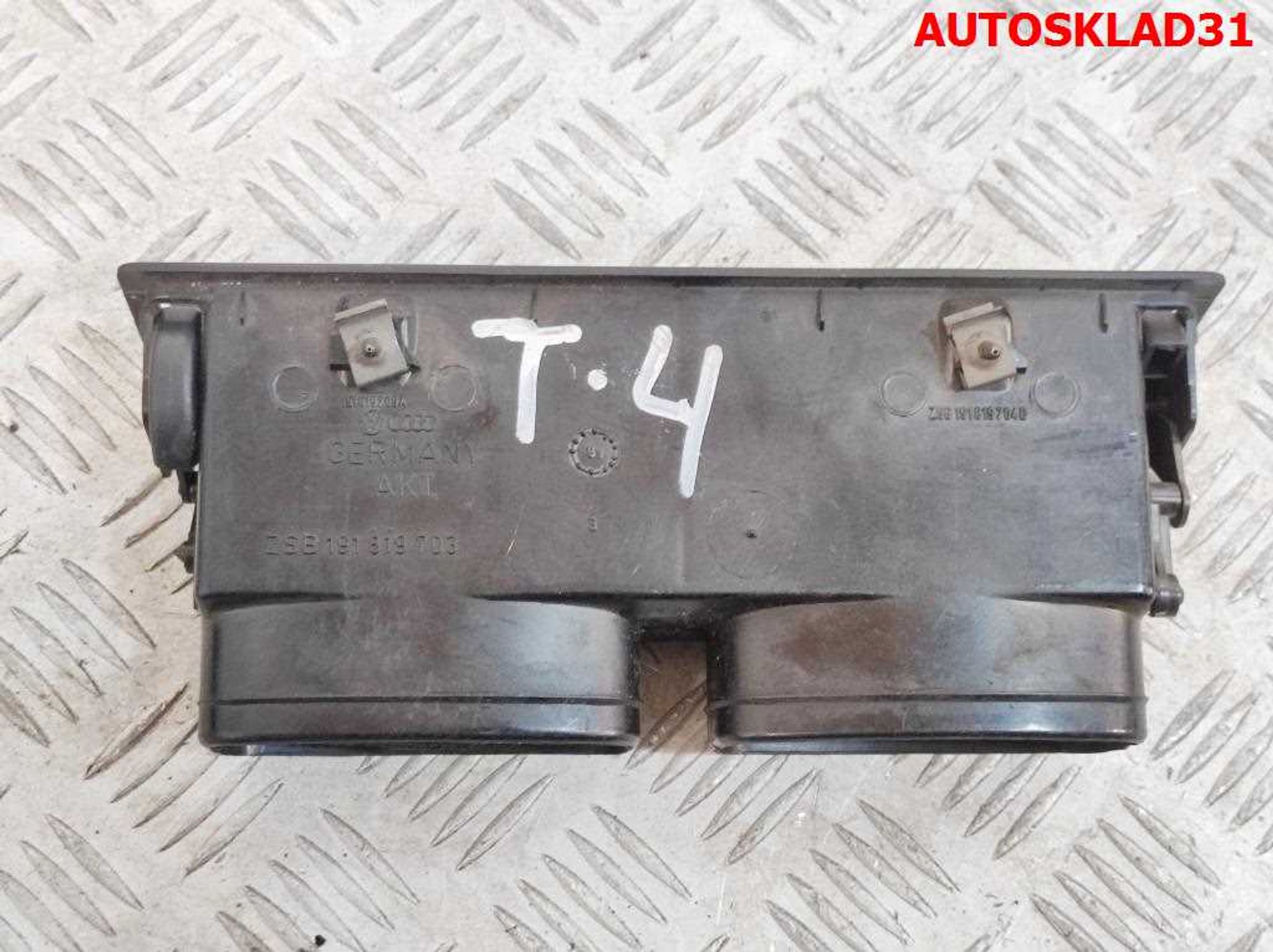 Дефлектор воздушный центральный VW Transporter T4 191819703, 1000 рублей, Дубовое
