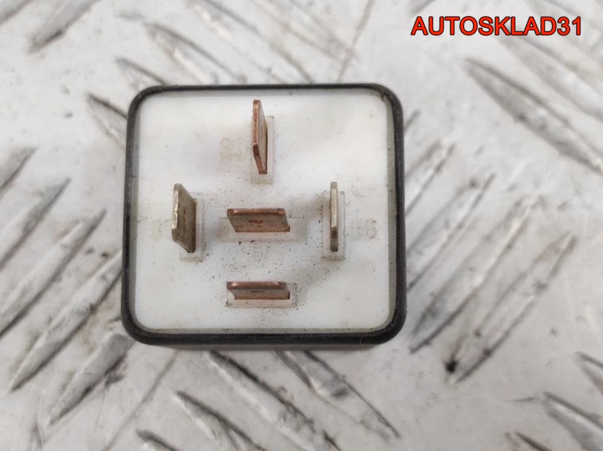 Реле стеклоподъемников №218 VW Passat B5 895951254, 600 рублей, Дубовое