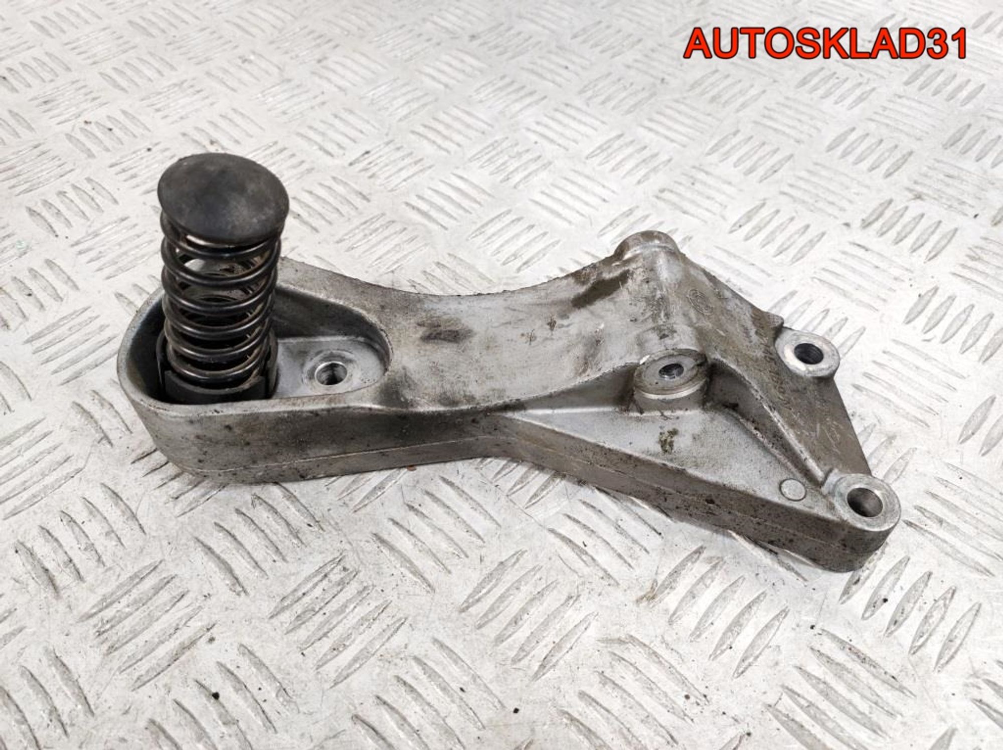 Кронштейн генератора VW Polo 1.4 BBY Бензин 030145169N, 500 рублей, Дубовое