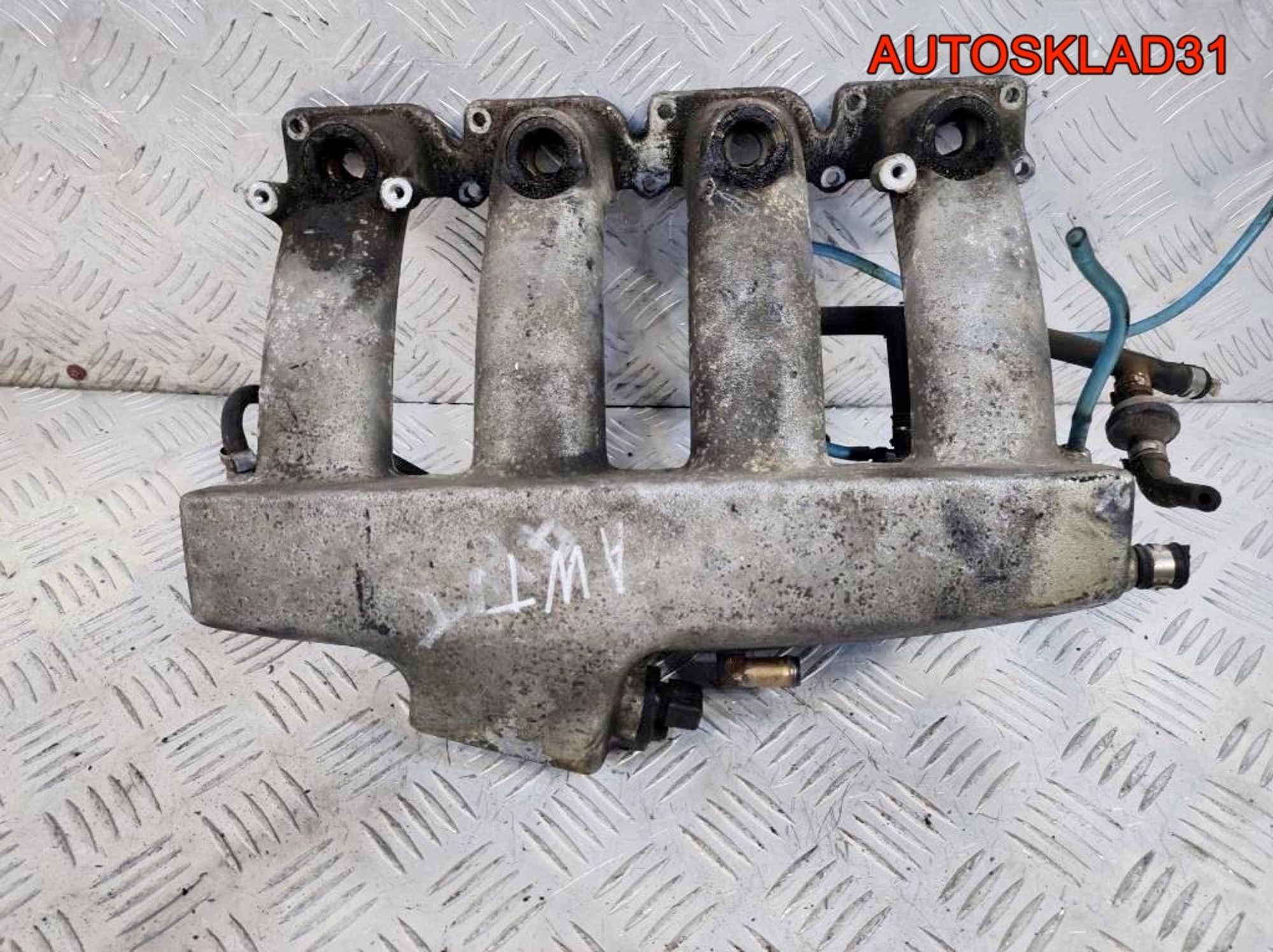 Коллектор впускной VW Passat B5 1,8 AWT 06B133223D, 900 рублей, Дубовое