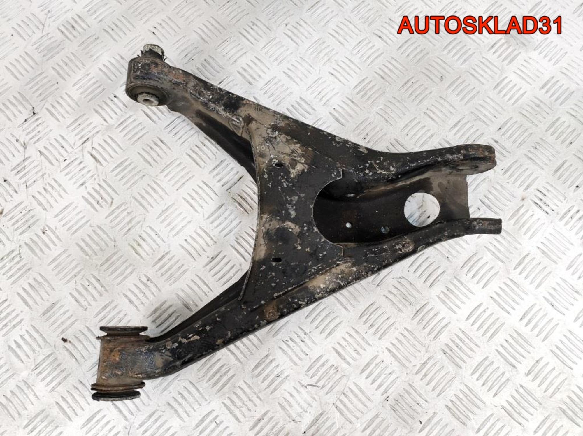 Рычаг задний нижний левый VW Passat B5 4B0505311, 900 рублей, Дубовое