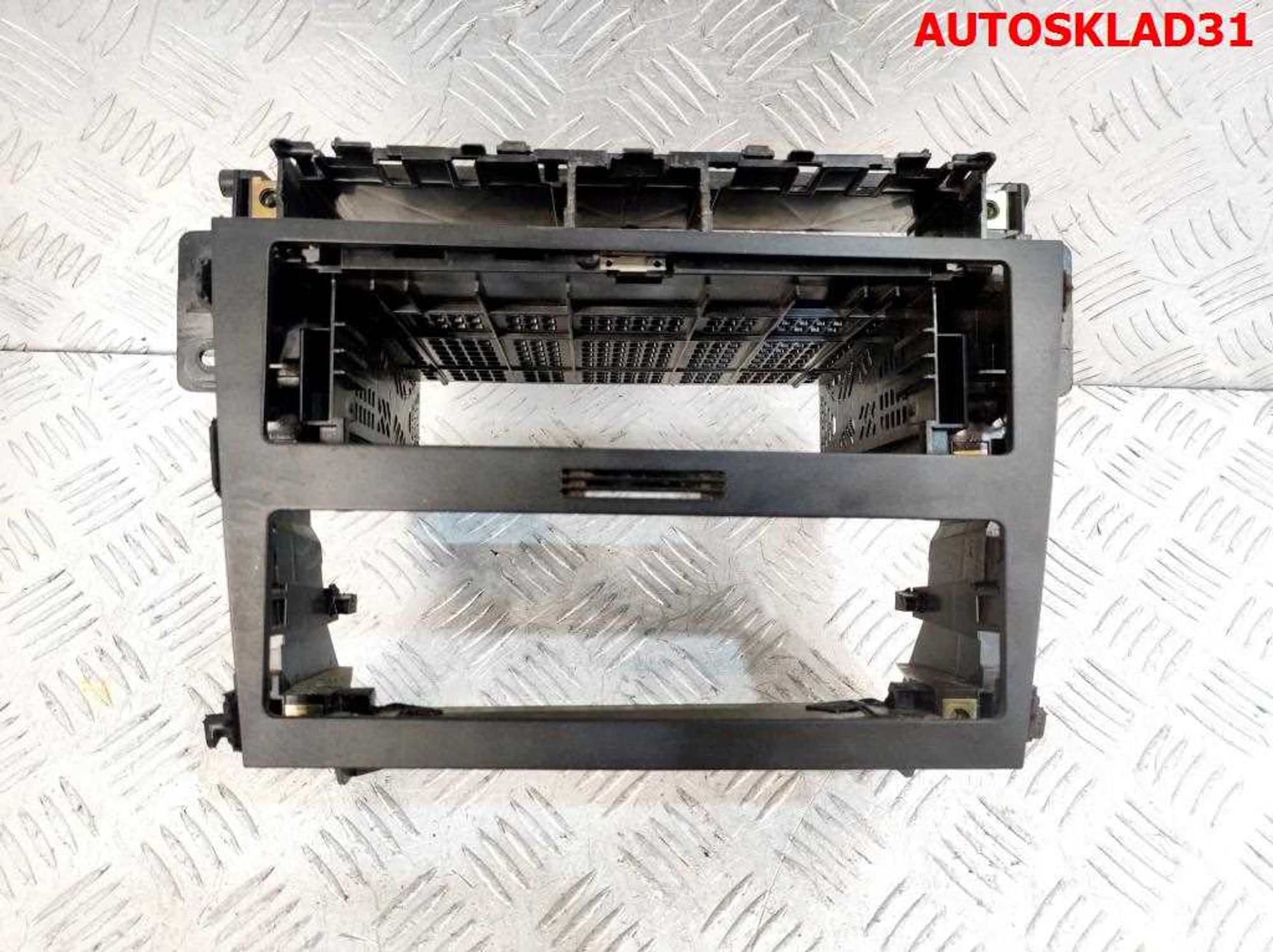 Рамка магнитолы Audi A4 B5 8D0858005T, 1000 рублей, Дубовое
