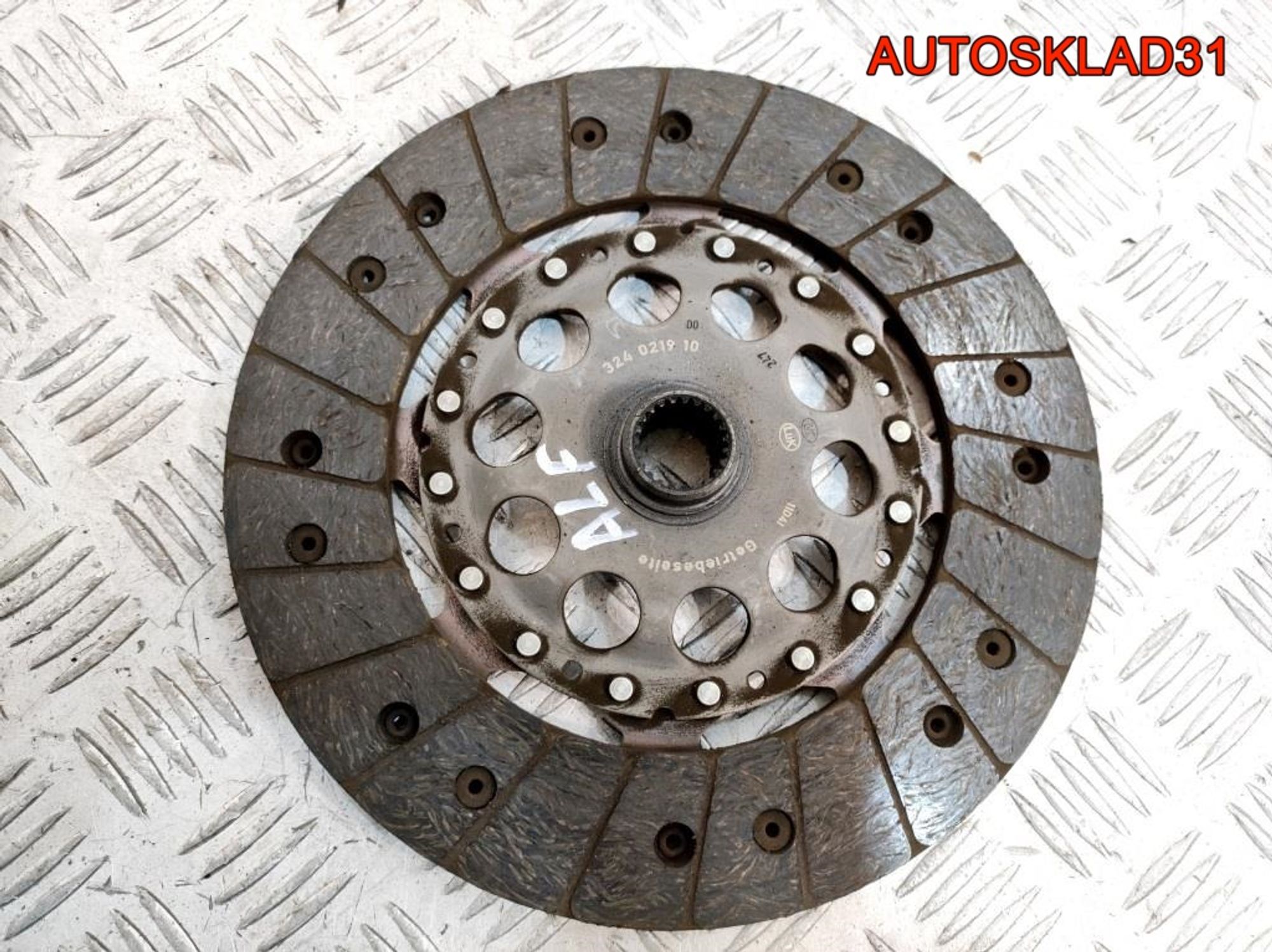 https://ycs.partsauto.market/partsauto-images/thmbs/userImages/edda01b21c13eaa6671738306aa09410/part/61433a61-3fec-4cb6-9dd7-f22d9c363147_1781617247073.jpg