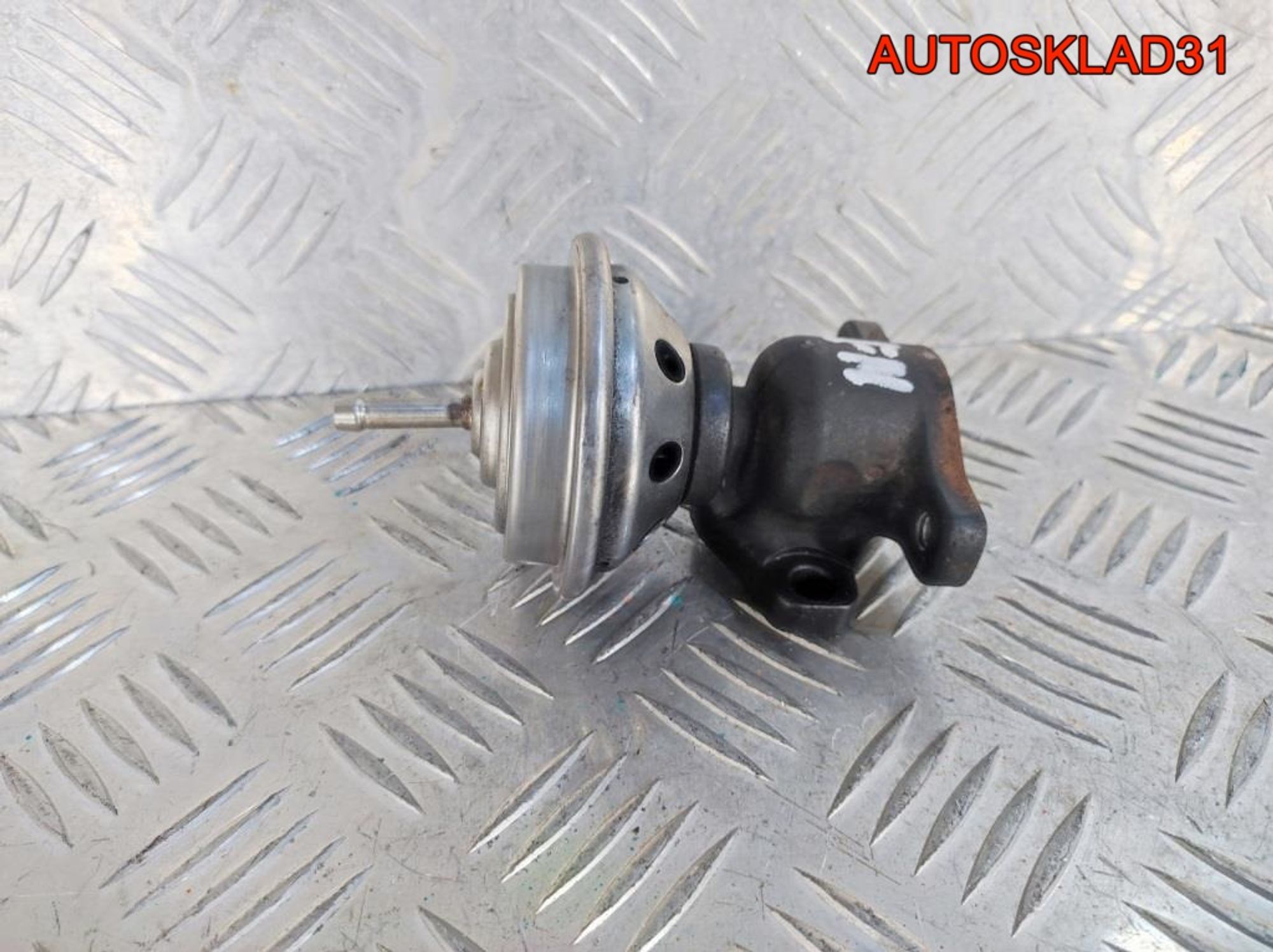 Клапан EGR VW Passat B5 028131501E 1.9 AFN Дизель, 900 рублей, Дубовое
