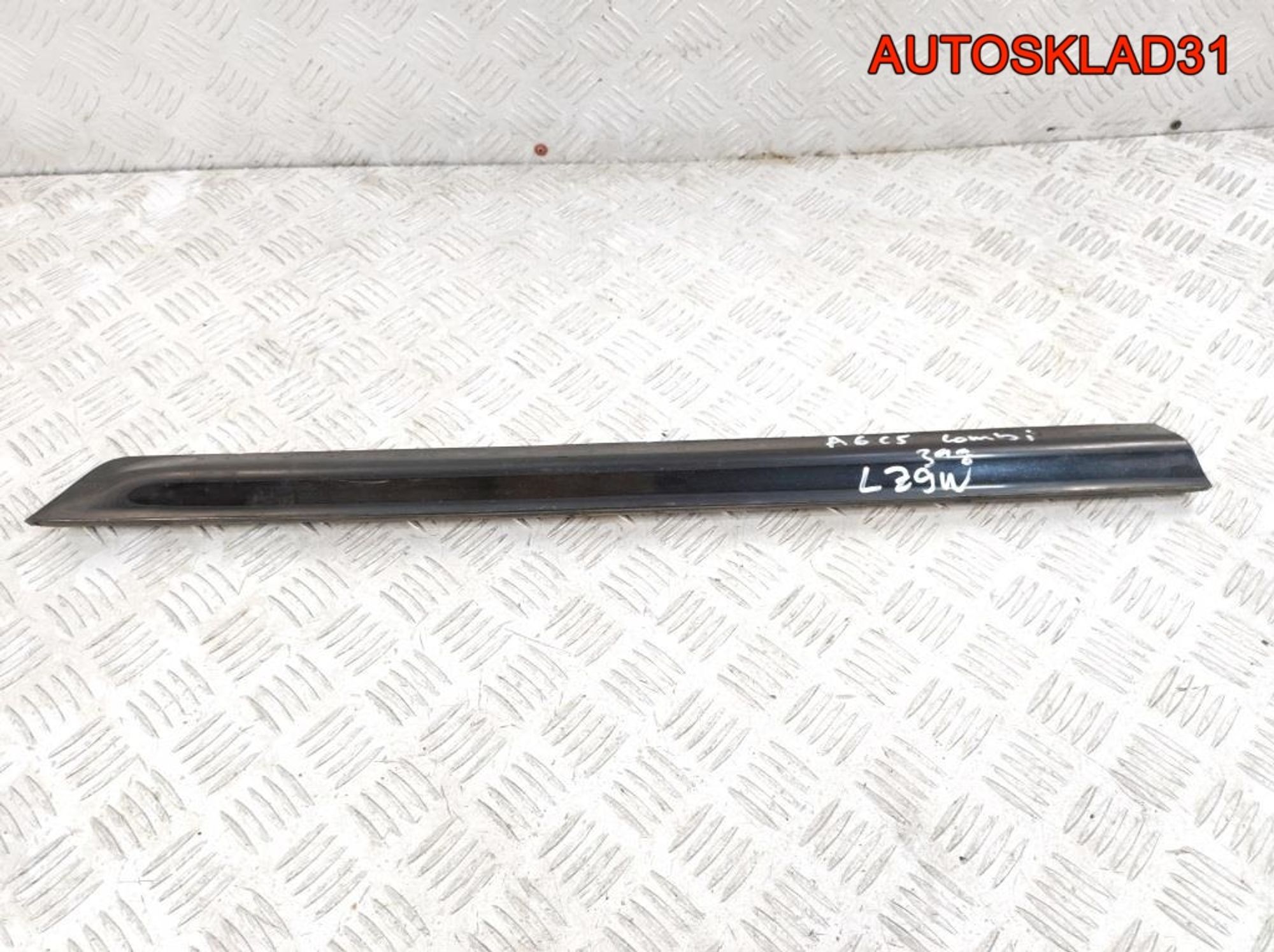 Молдинг задней левой двери Audi A6 C5 4B0853969D, 2000 рублей, Дубовое