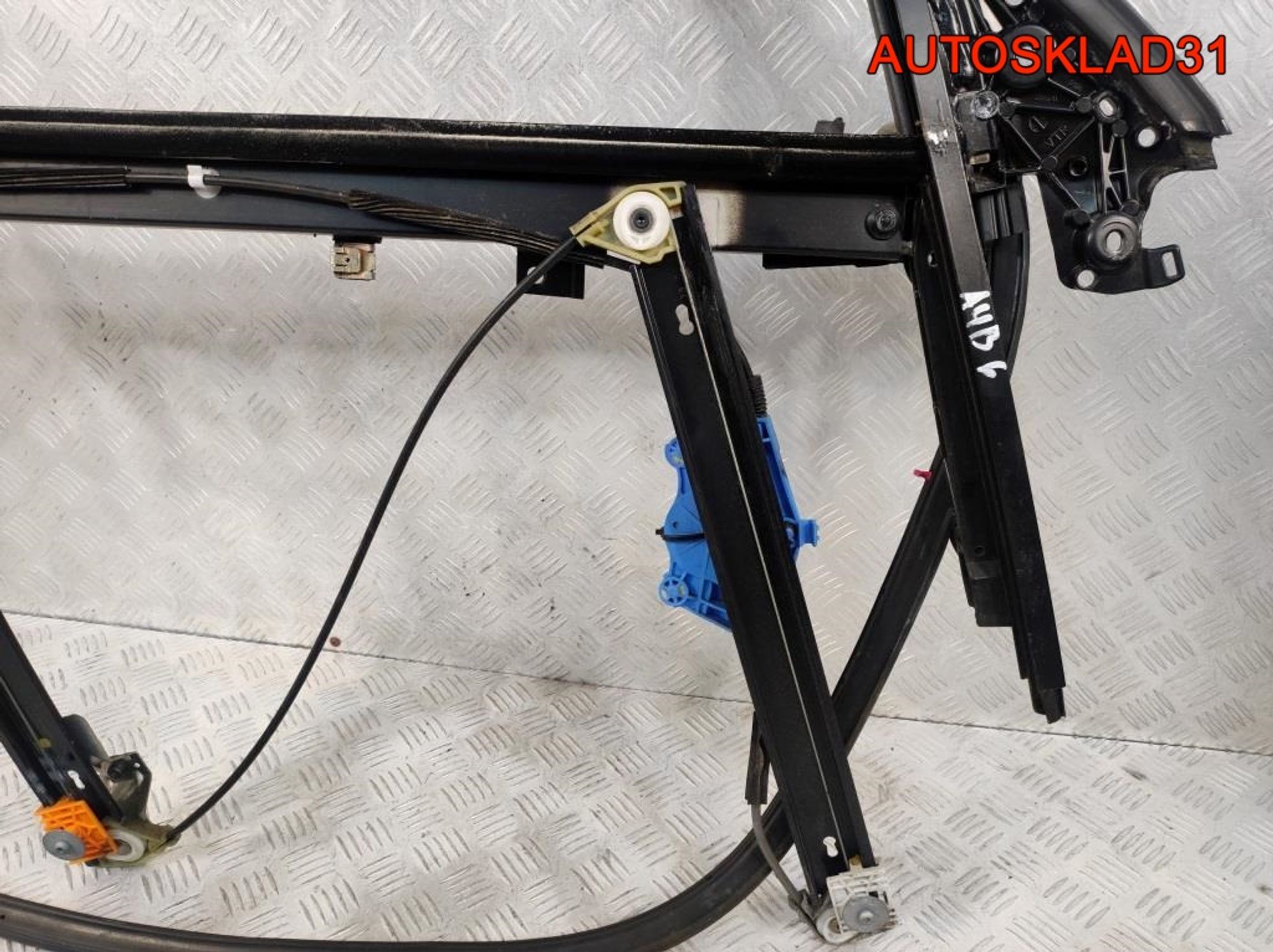 Рамка двери передней правой Audi A4 B6 8E0837462A, 3700 рублей, Дубовое