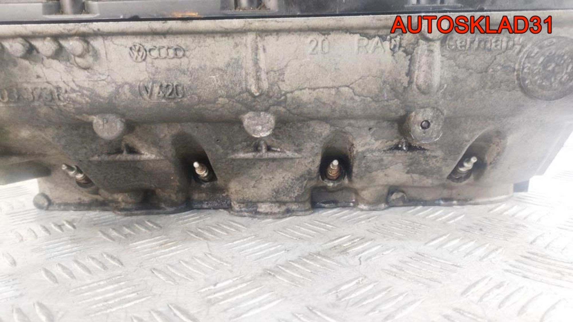 ГБЦ в сборе VW Passat B6 038103373R, 30000 рублей, Дубовое