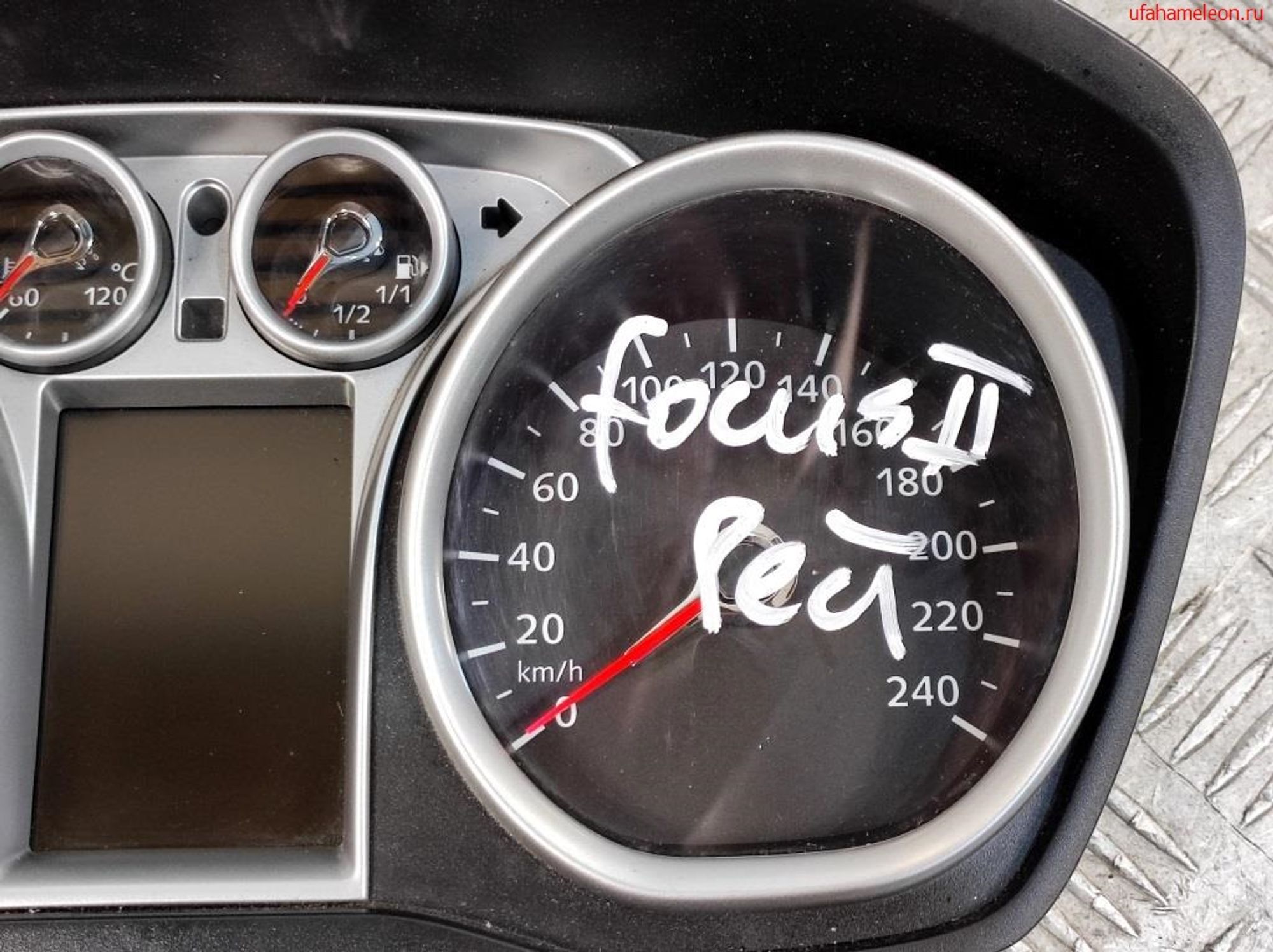 Панель приборов Ford Focus 2 8V4T10849LF Дизель, 30000 рублей, Дубовое