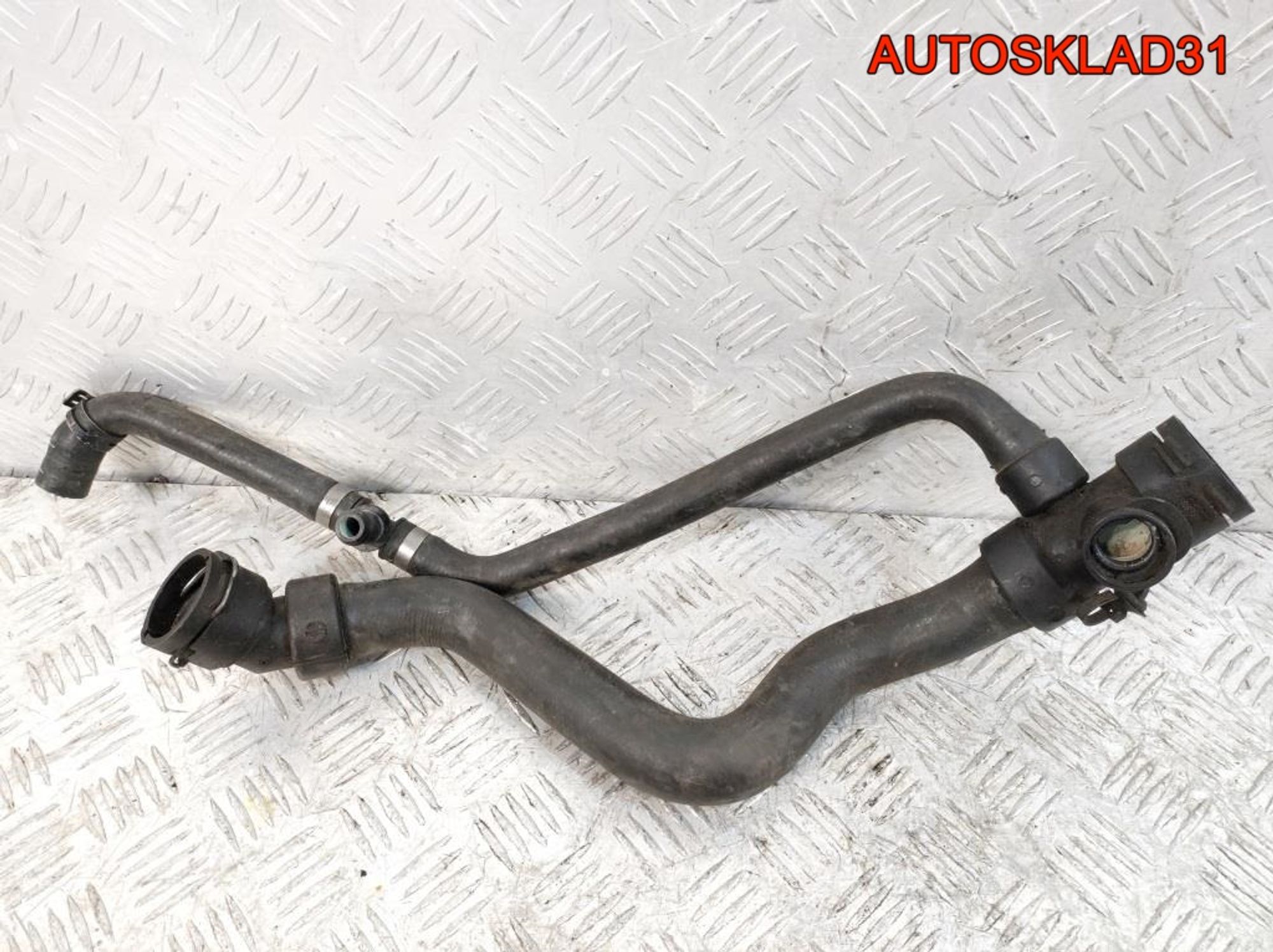 Патрубок радиатора VW Passat B5+ 1,9 Дизель 8D0121049H, 1500 рублей, Дубовое