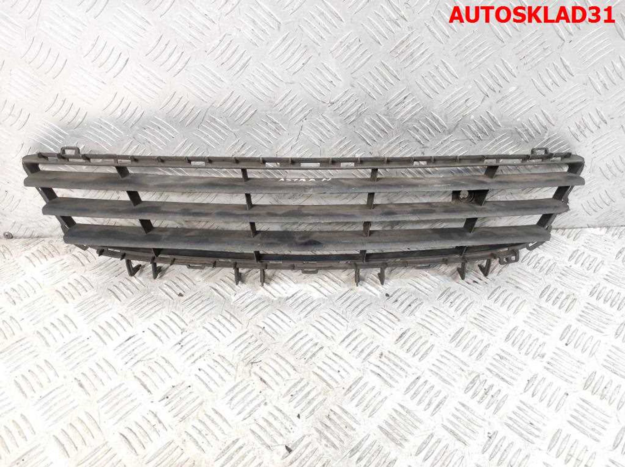 Решетка бампера центральная Opel Astra H 24460271 Дорест, 1000 рублей, Дубовое