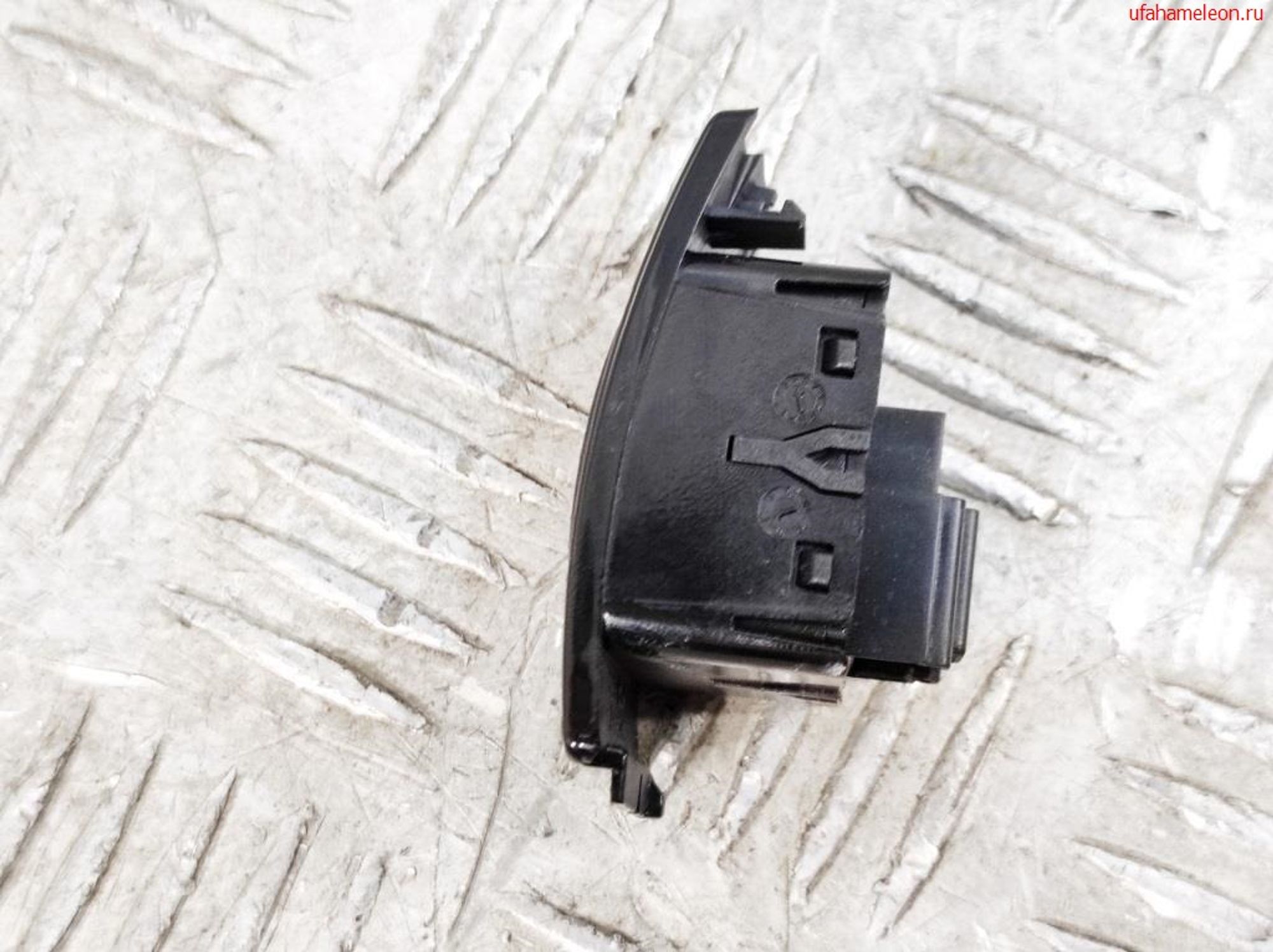 Кнопка аварийной сигнализации Audi A6 C7 4G 4G0941509, 1500 рублей, Дубовое