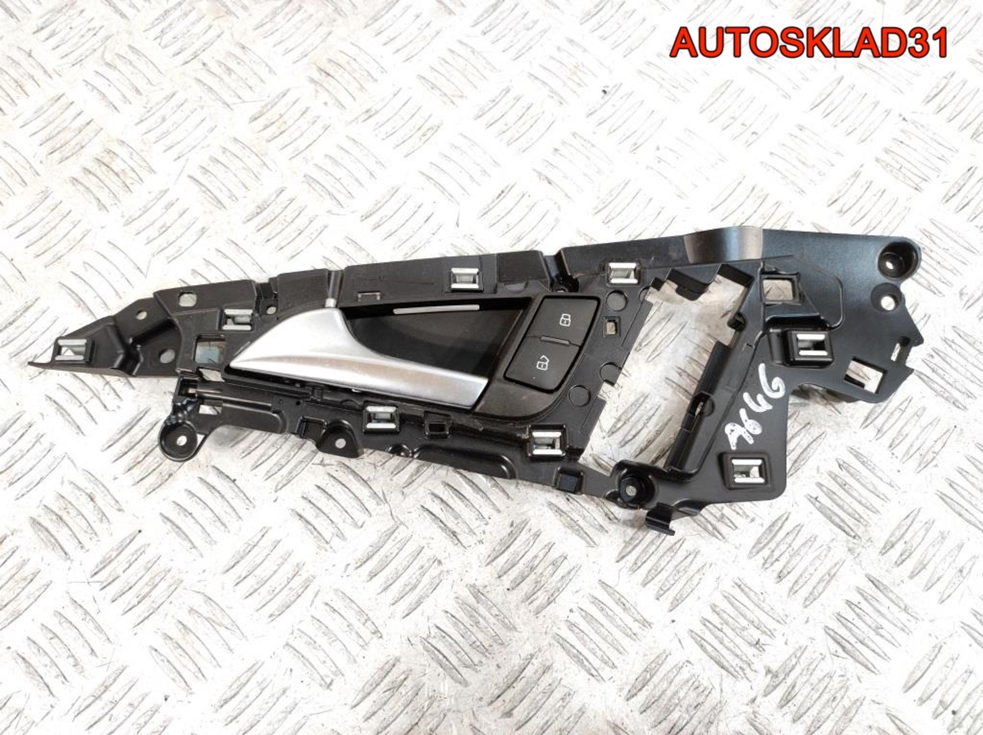 Ручка передняя внутренняя левая Audi A6 C7 4G 4G0837019A, 1000 рублей, Дубовое