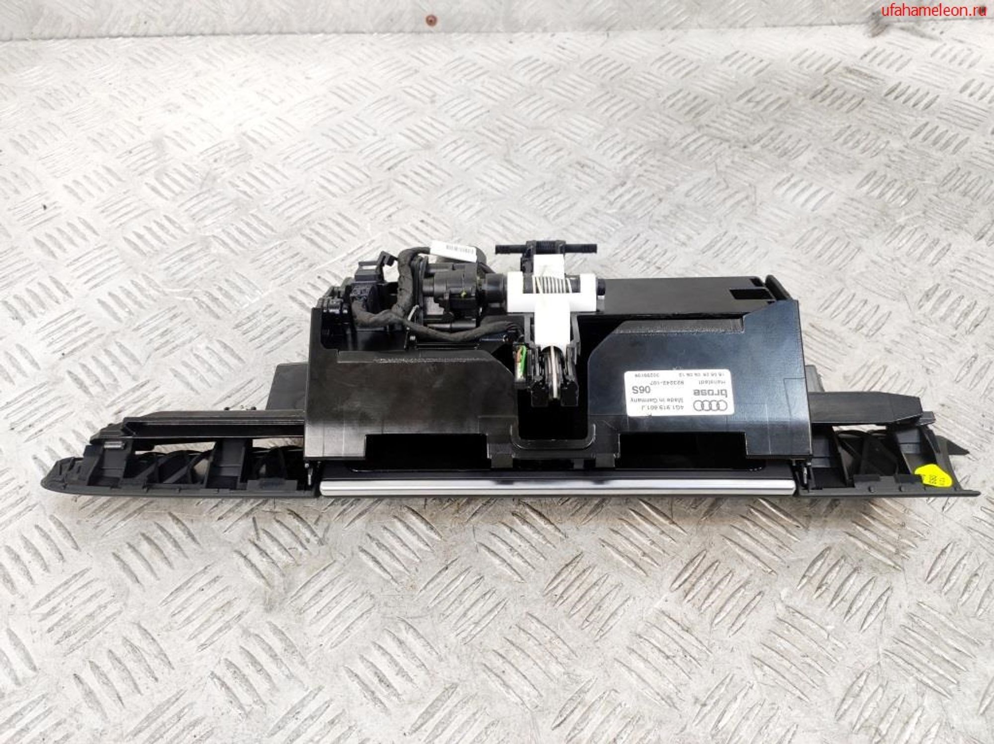 Дисплей информационный Audi A6 C7 4G 4G1919601J, 12000 рублей, Дубовое