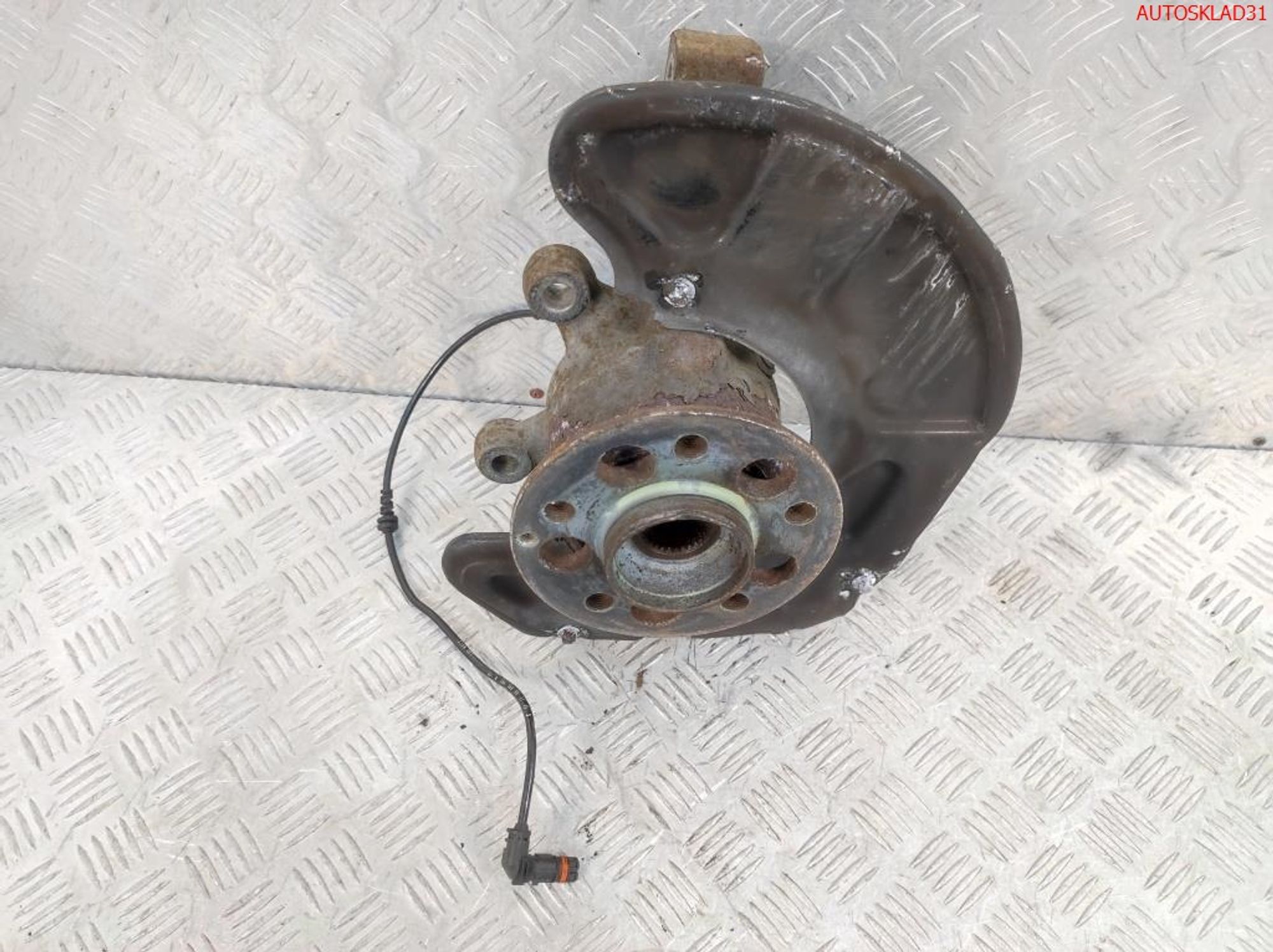 Кулак поворотный передний правый Mercedes GLK 2,2 651.912 A2043323001, 12000 рублей, Дубовое