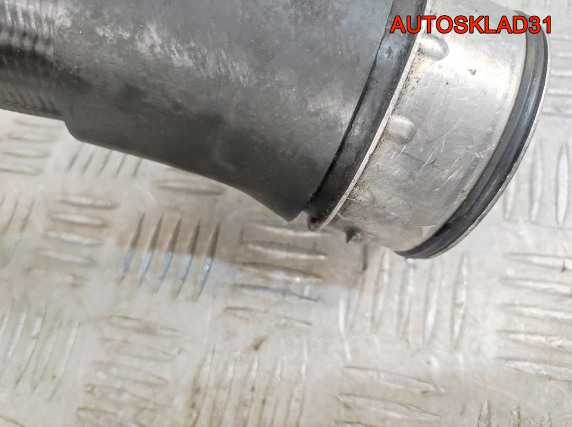 Патрубок интеркулера Mercedes Benz W203 2.2 Дизель A2035281782, 1500 рублей, Дубовое