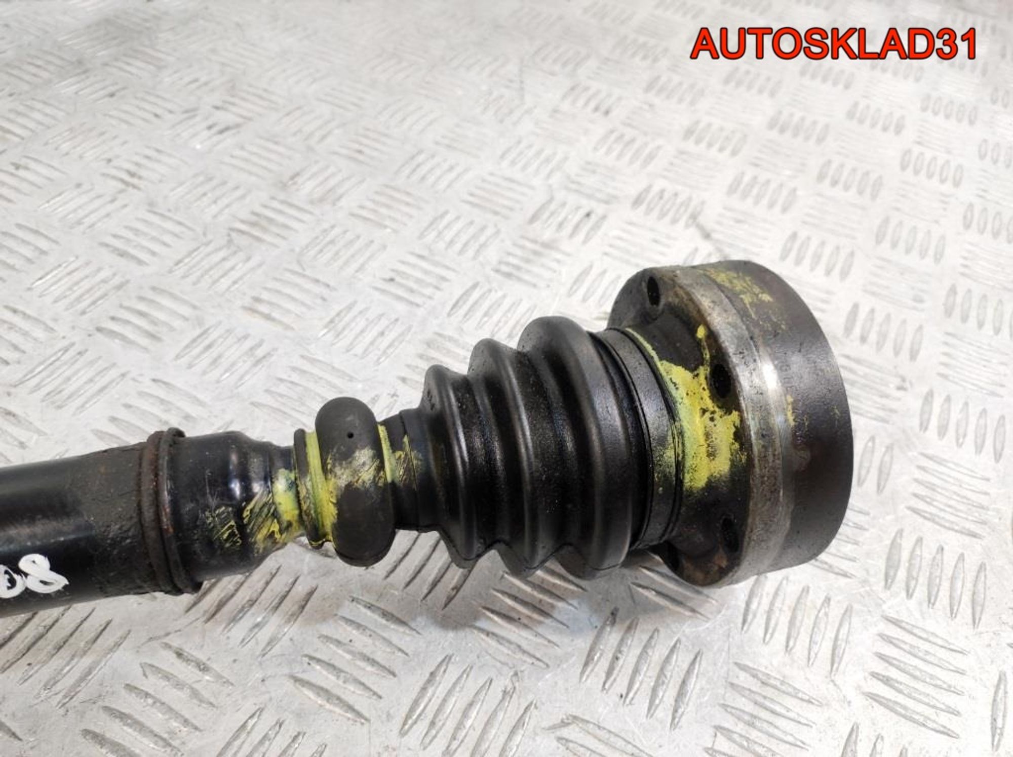 Привод перед левый VW Passat B5 МКПП 8D0407271AQ, 4100 рублей, Дубовое