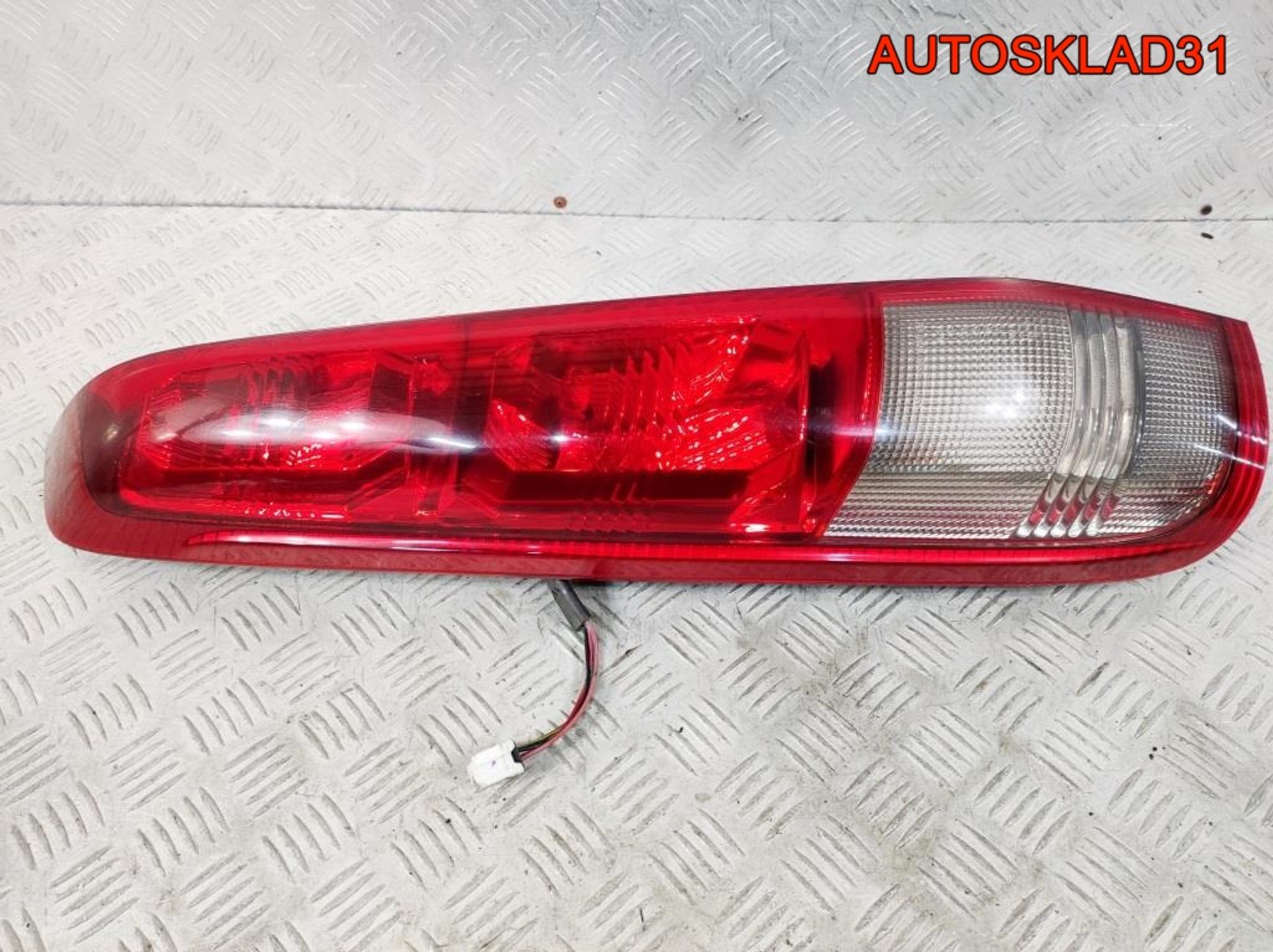 Фонарь задний левый Nissan X-Trail T30 26555EQ025, 3200 рублей, Дубовое