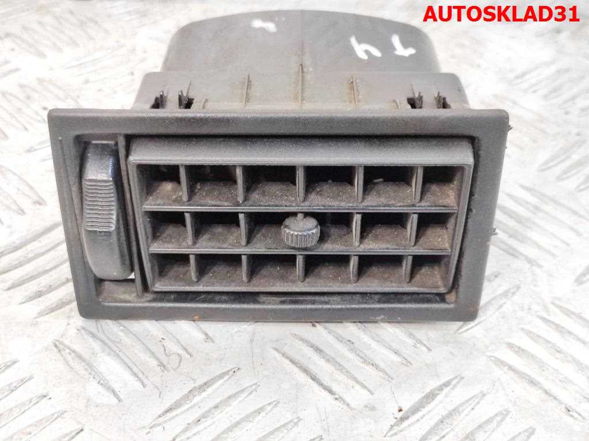 Дефлектор воздушный VW Transporter T4 701819701, 600 рублей, Дубовое