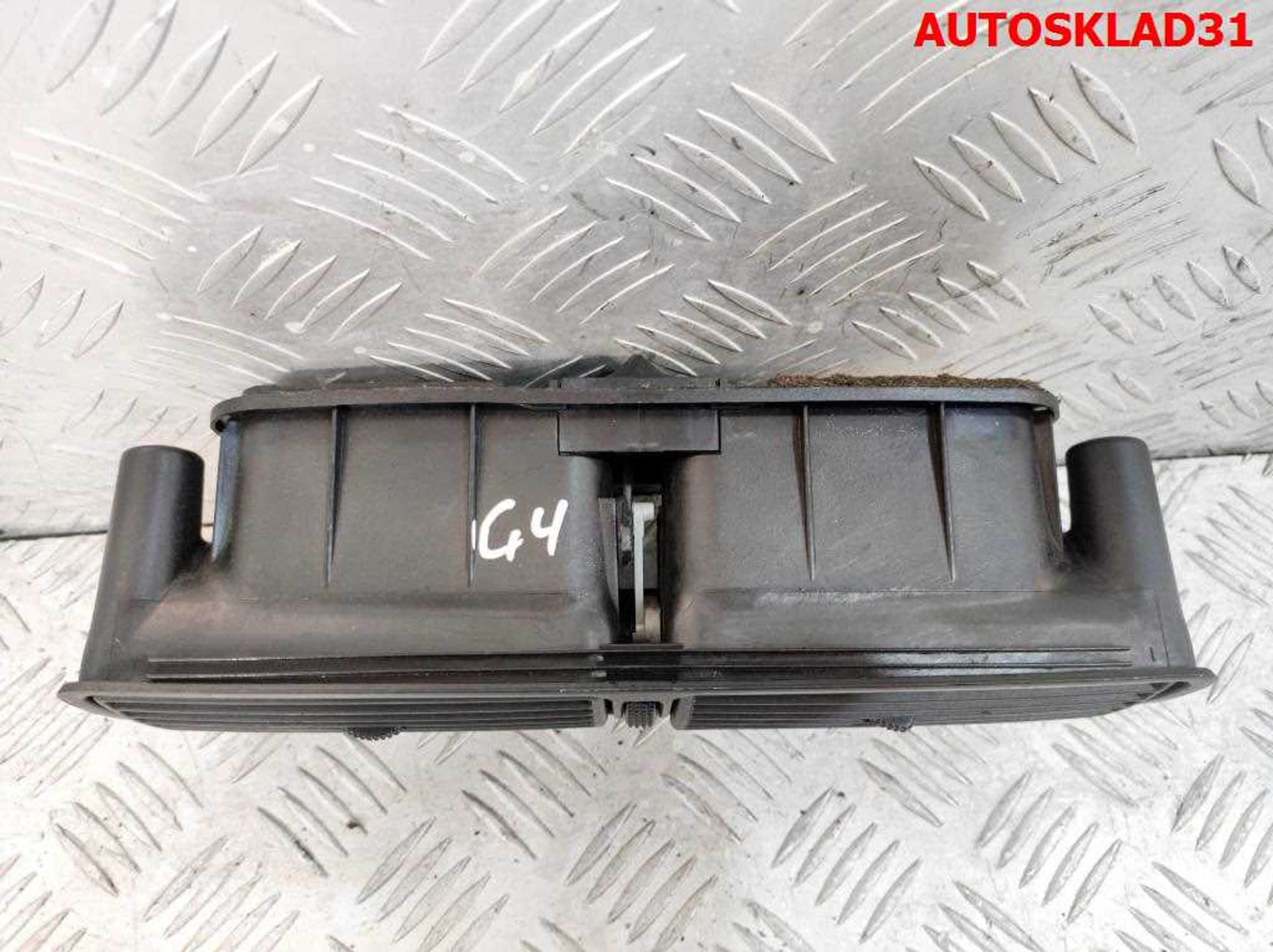 Дефлектор воздушный центральный VW Golf 4 1J0819728C, 1500 рублей, Дубовое