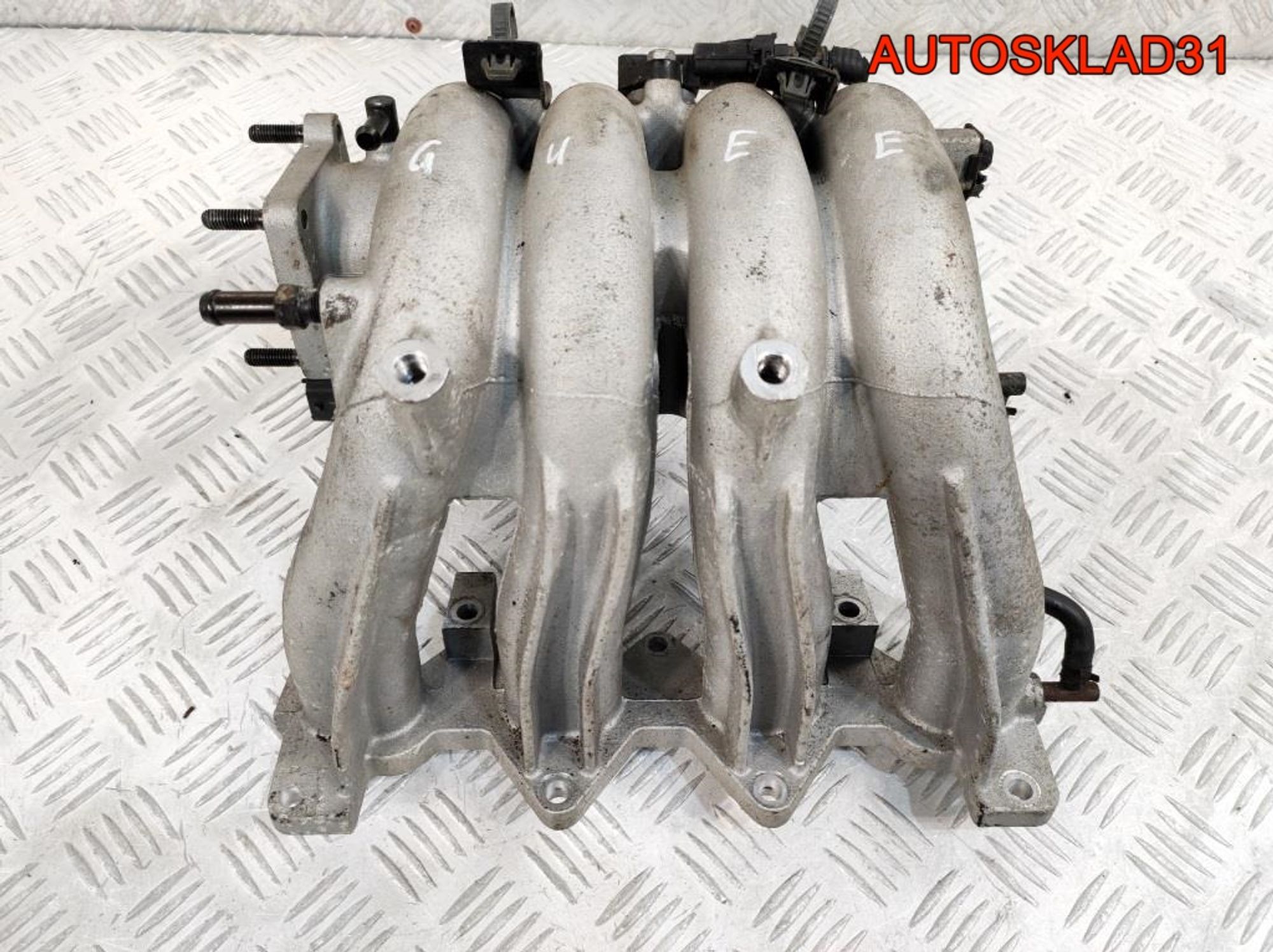 Коллектор впускной Hyundai Getz 1,4 G4EE 2831026470, 1400 рублей, Дубовое