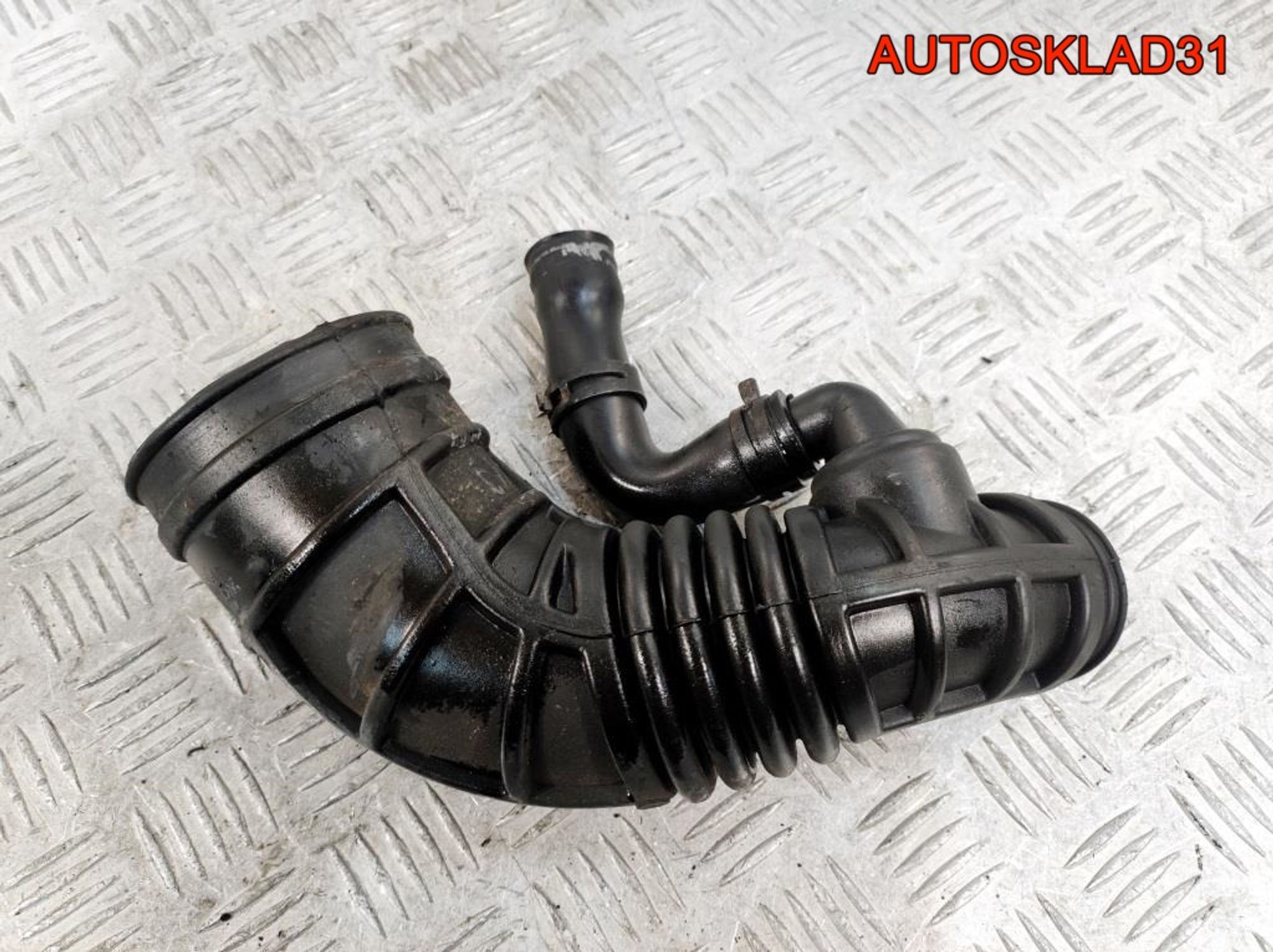 Патрубок воздушного фильтра Opel Vectra C 90528773, 900 рублей, Дубовое