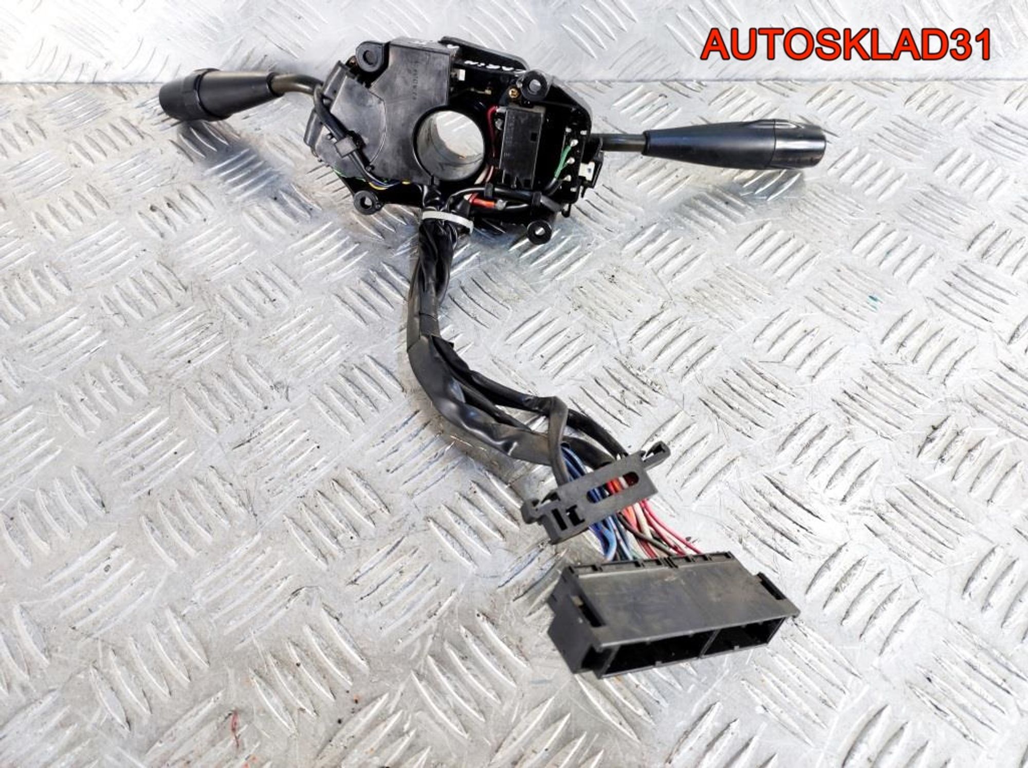 Переключатель подрулевой Toyota Carina 843102G751, 1700 рублей, Дубовое