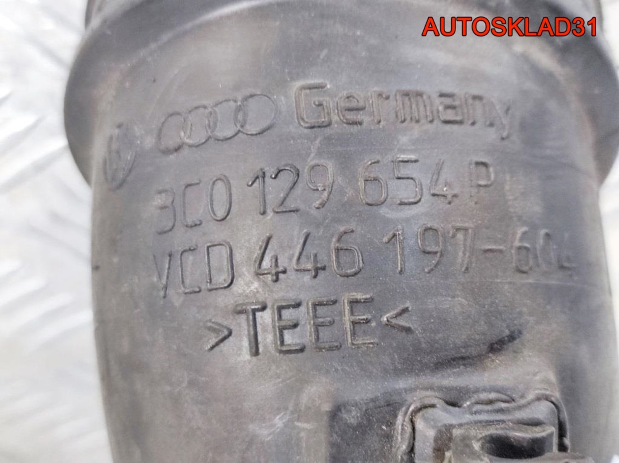 Патрубок воздушного фильтра Passat B6 3C0129654P, 900 рублей, Дубовое