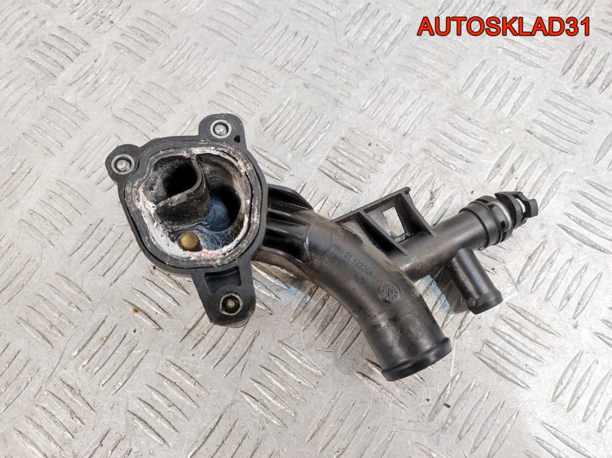 Фланец системы охлаждения Opel Astra J 1,4 A14NET 0112326A, 1500 рублей, Дубовое