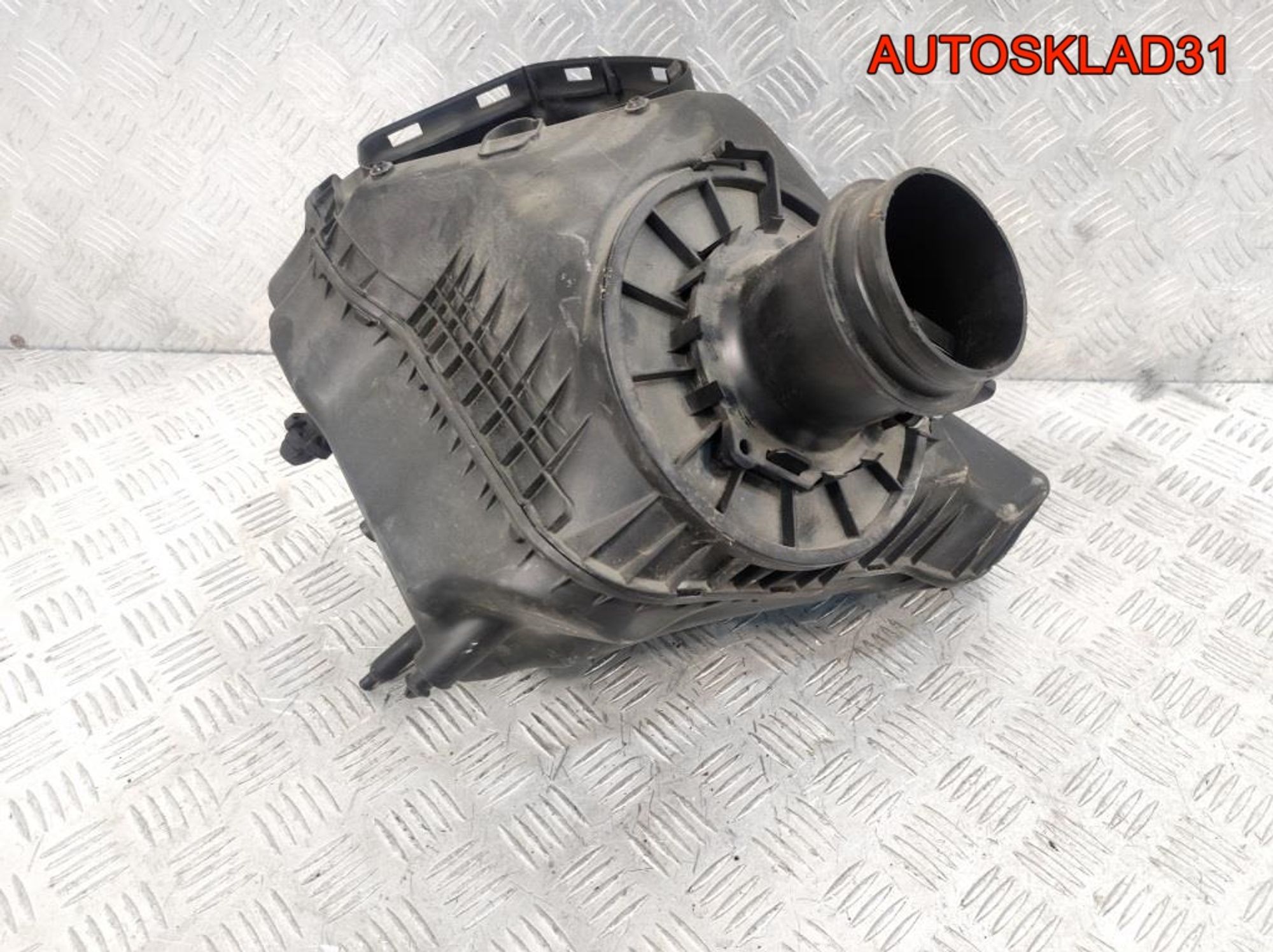 Корпус воздушного фильтра Audi A6 C7 4G 3.0  CDU 4G0133838E, 5000 рублей, Дубовое