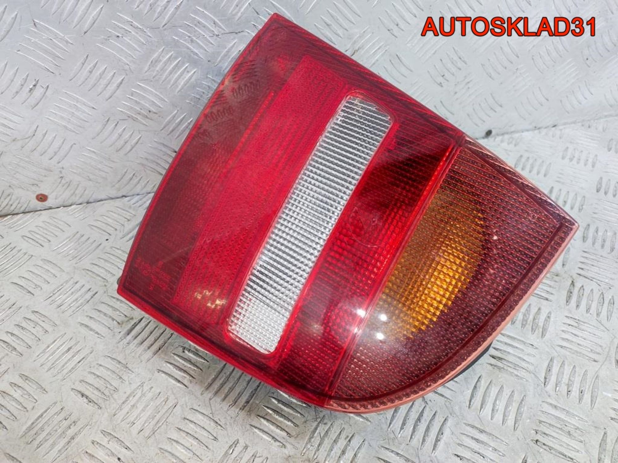 Фонарь задний правый Skoda Octavia A4 1U6945096, 2900 рублей, Дубовое