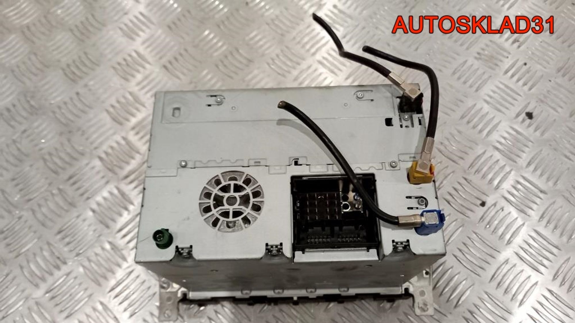 Магнитола Mercedes Benz W203 A2038701089, 15000 рублей, Дубовое