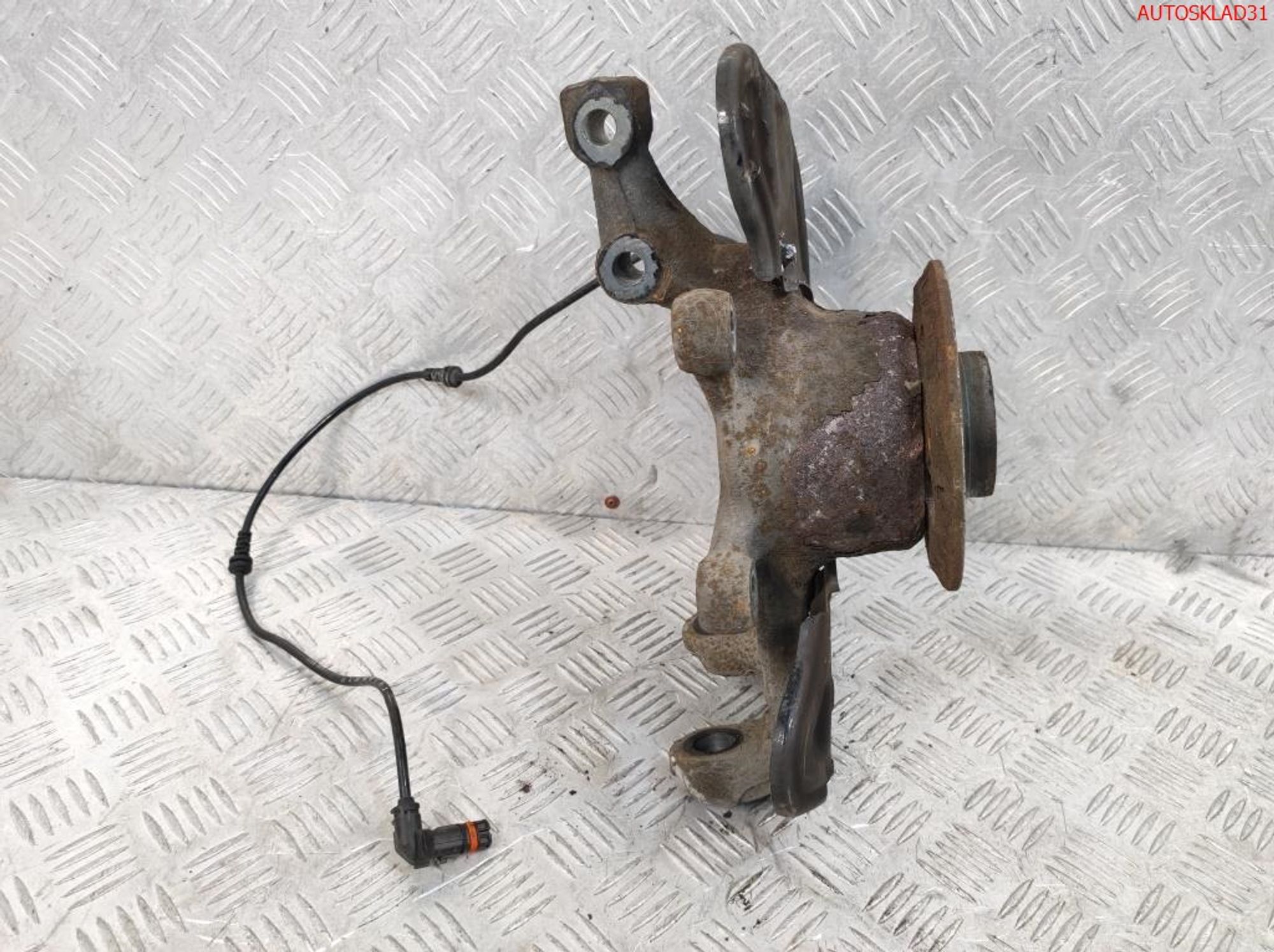 Кулак поворотный передний правый Mercedes GLK 2,2 651.912 A2043323001, 12000 рублей, Дубовое