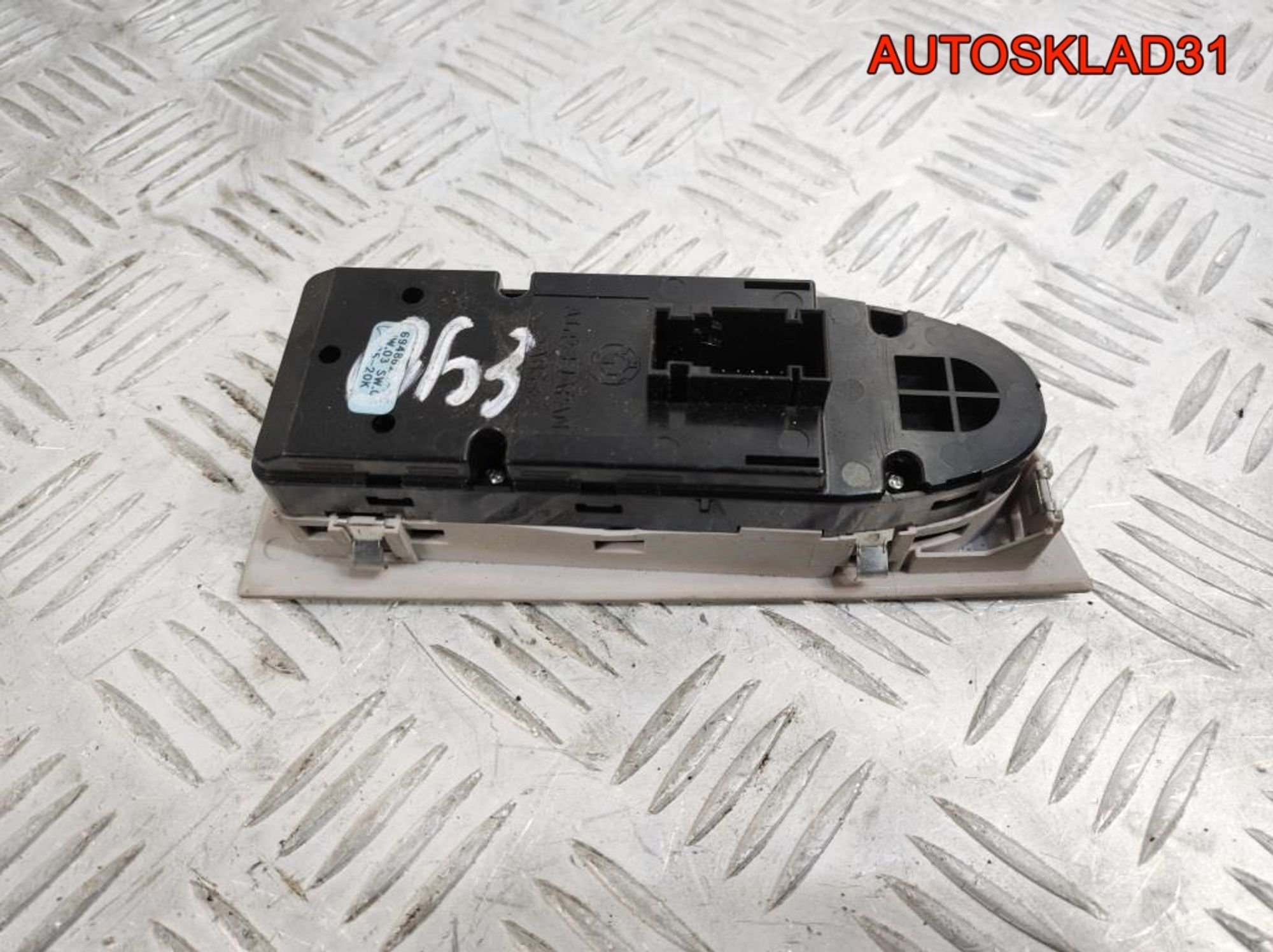 Блок управления стеклоподъемниками BMW E90 61316948624, 2700 рублей, Дубовое