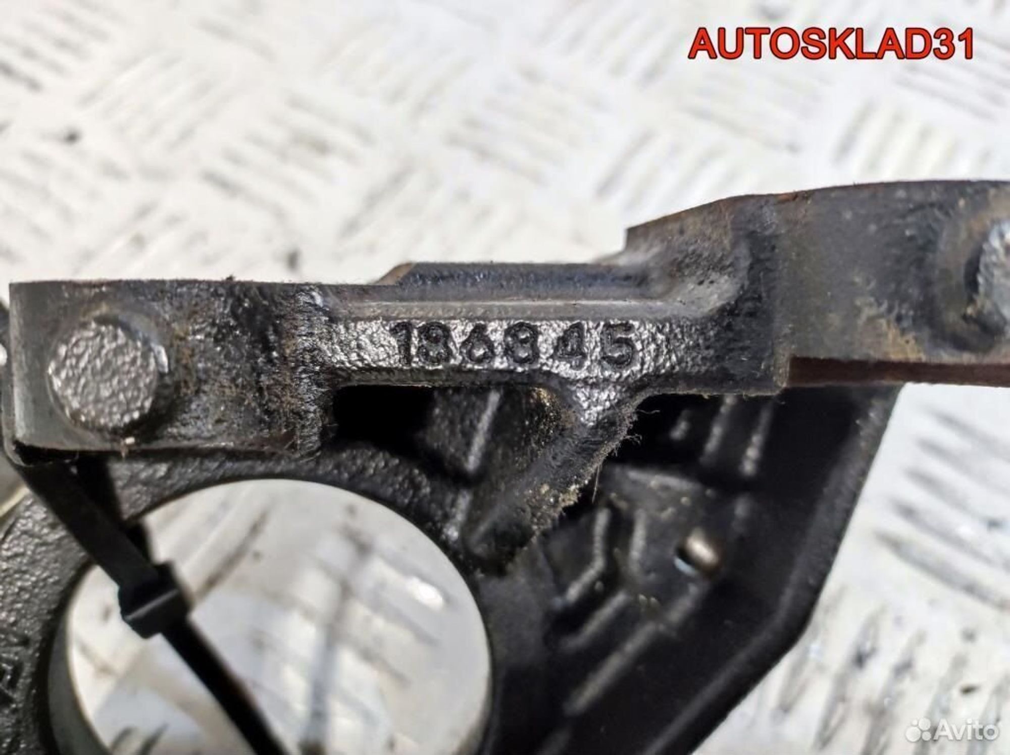 Кронштейн промвала Renault Laguna 2 1.8 F4P 8200186845, 1500 рублей, Дубовое