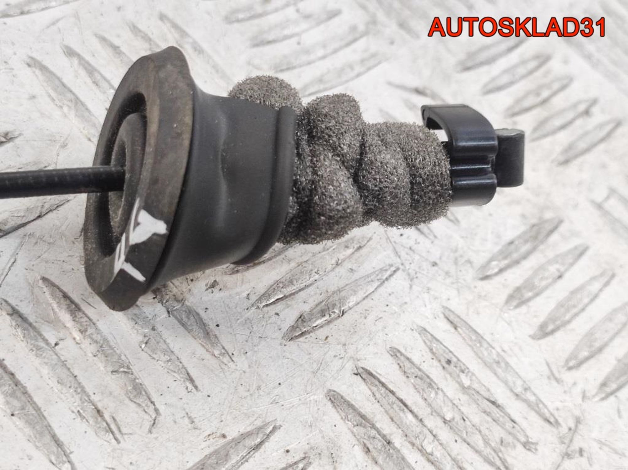 Трос открывания передней двери Audi A6 C7 4G 4G0837085, 1000 рублей, Дубовое