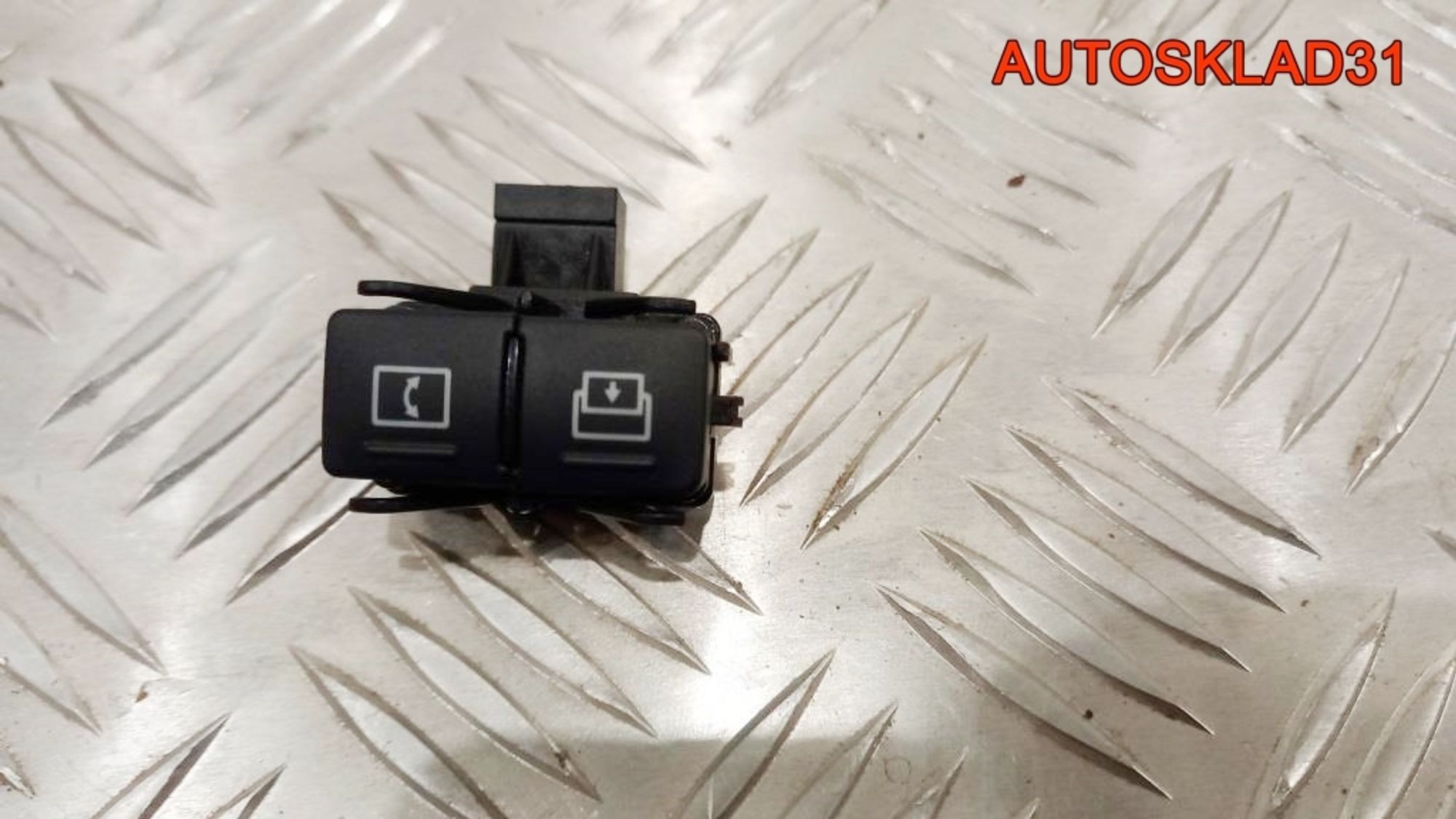 Кнопка управления дисплеем Mercedes Benz W204 A2048702851, 800 рублей, Дубовое