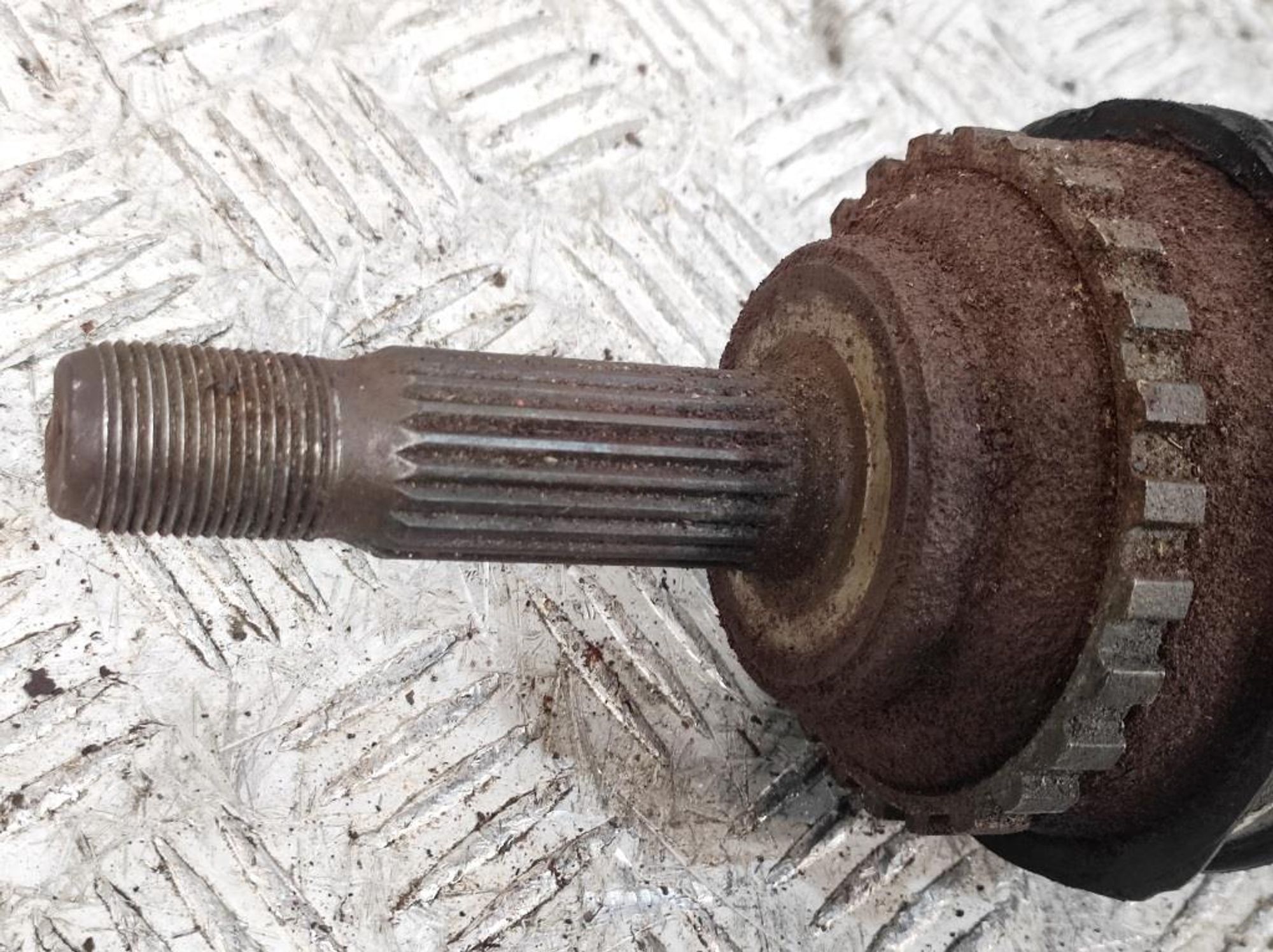 Полуось передняя левая Renault Clio 1.6 K7M АКПП, 4000 рублей, Дубовое