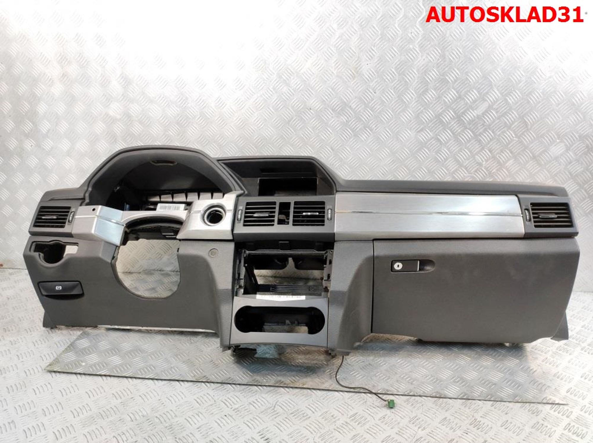 Торпедо Голое Mercedes GLK X204 A20468049879, 27000 рублей, Дубовое