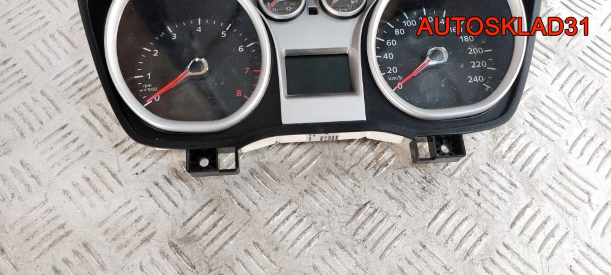 Панель приборов Ford Focus 2 Бензин АКПП 8V4T10849EJ, 20000 рублей, Дубовое