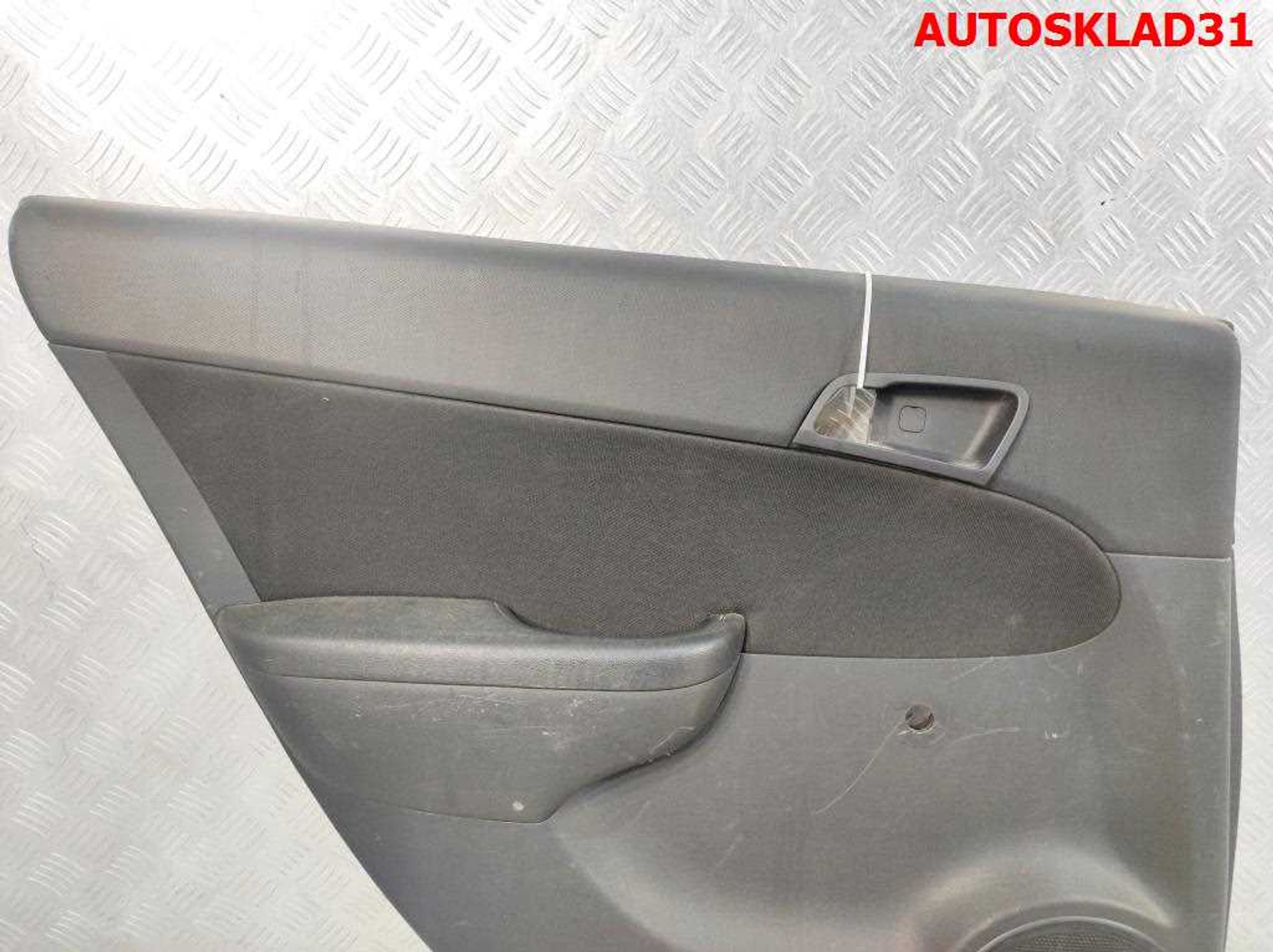 Обшивка двери задней левой Hyundai i30 833012R500, 1500 рублей, Дубовое