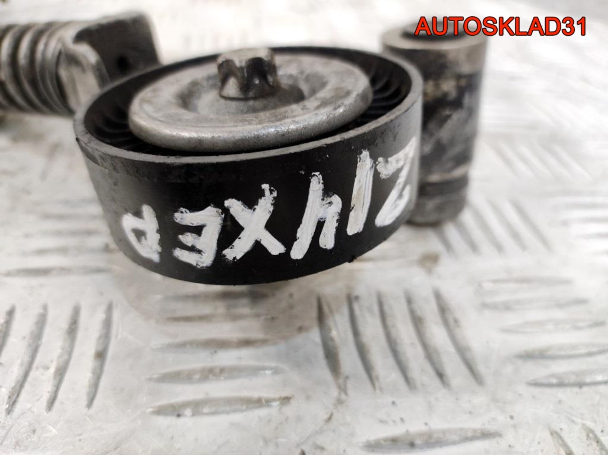 Натяжитель ремня Opel Corsa C X12XE 55352021, 1000 рублей, Дубовое