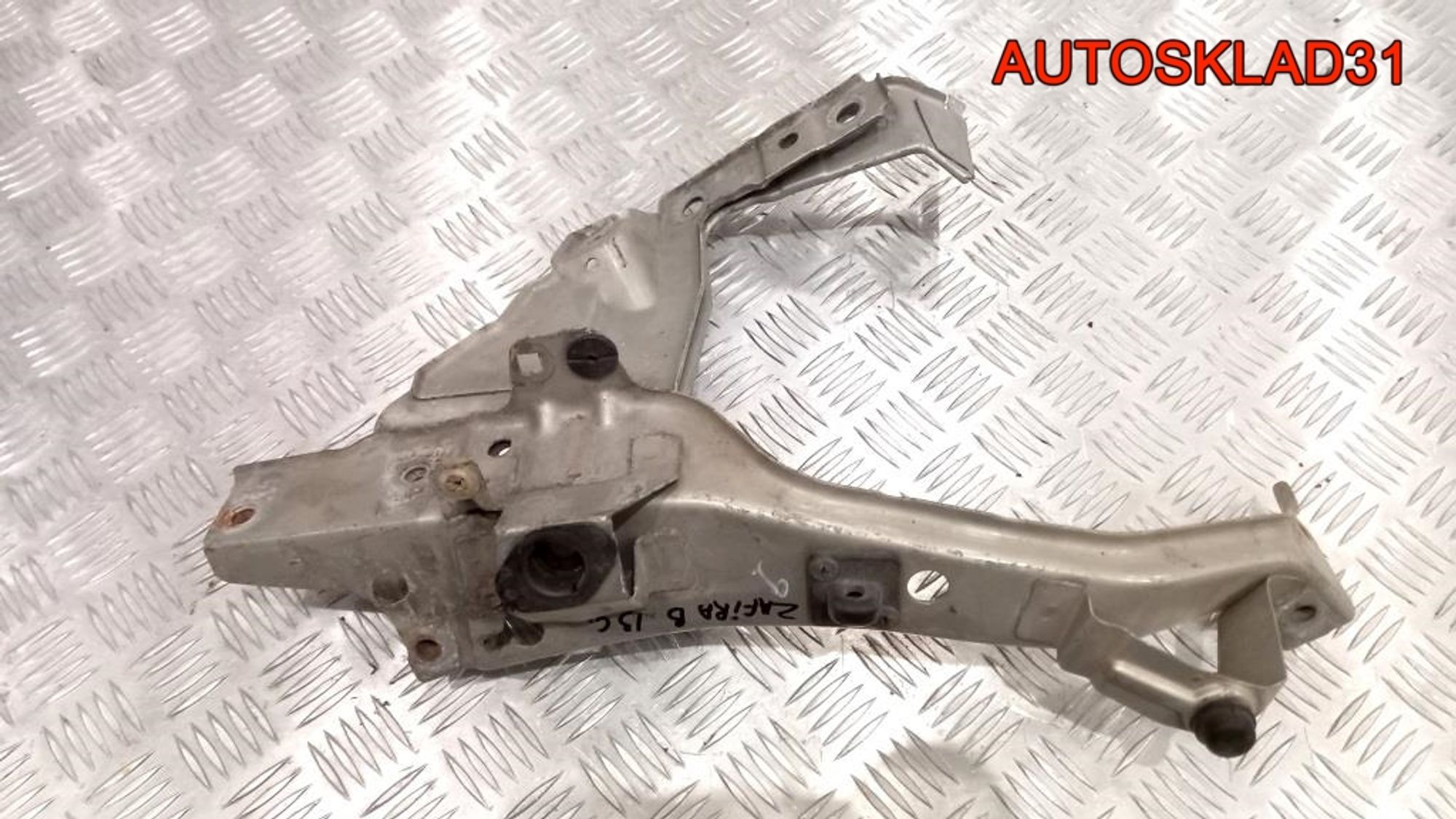 Кронштейн фары правый Opel Zafira B 93184625, 1800 рублей, Дубовое