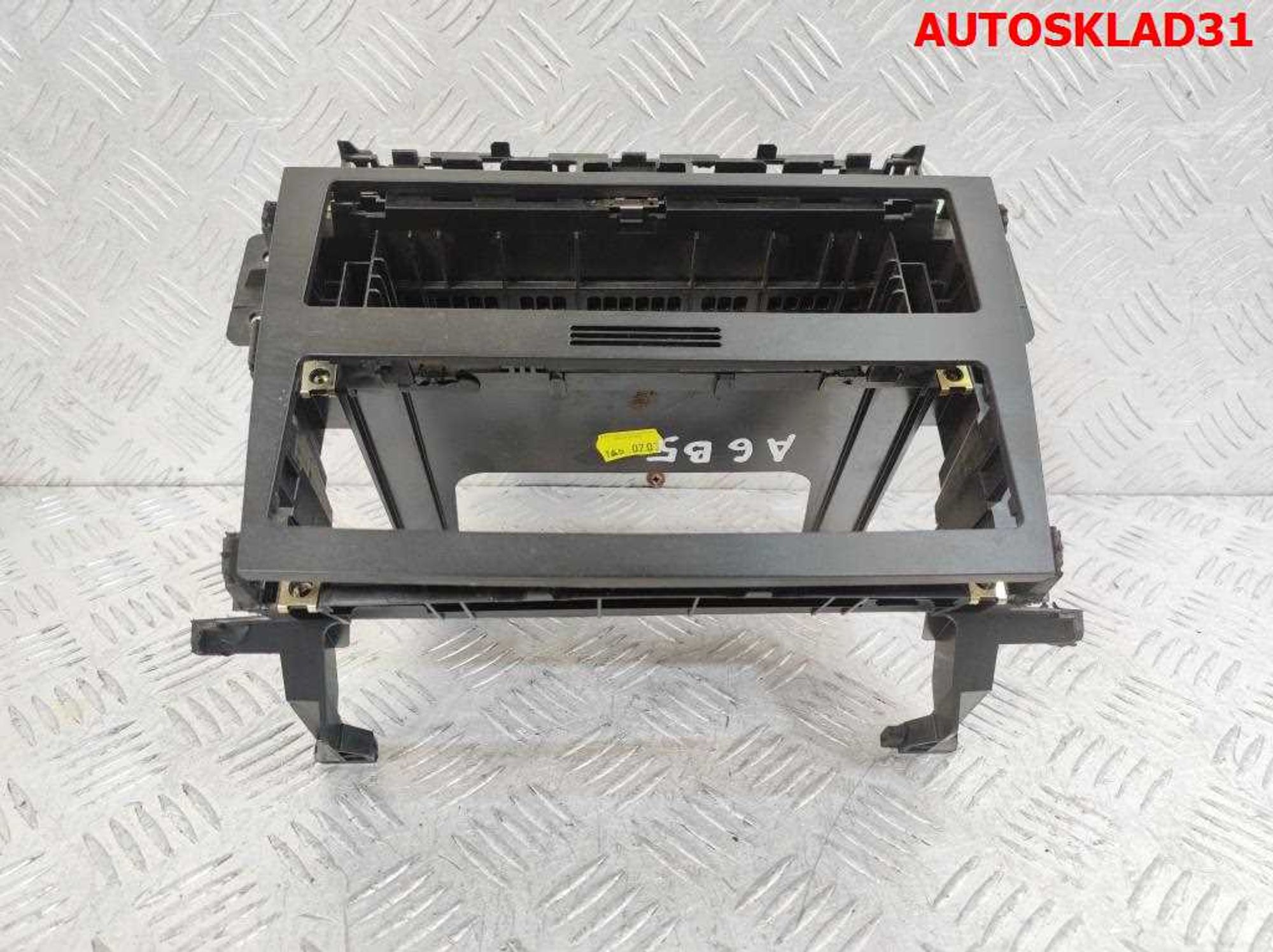 Рамка магнитолы Audi A4 B5 8D0858005T, 1000 рублей, Дубовое